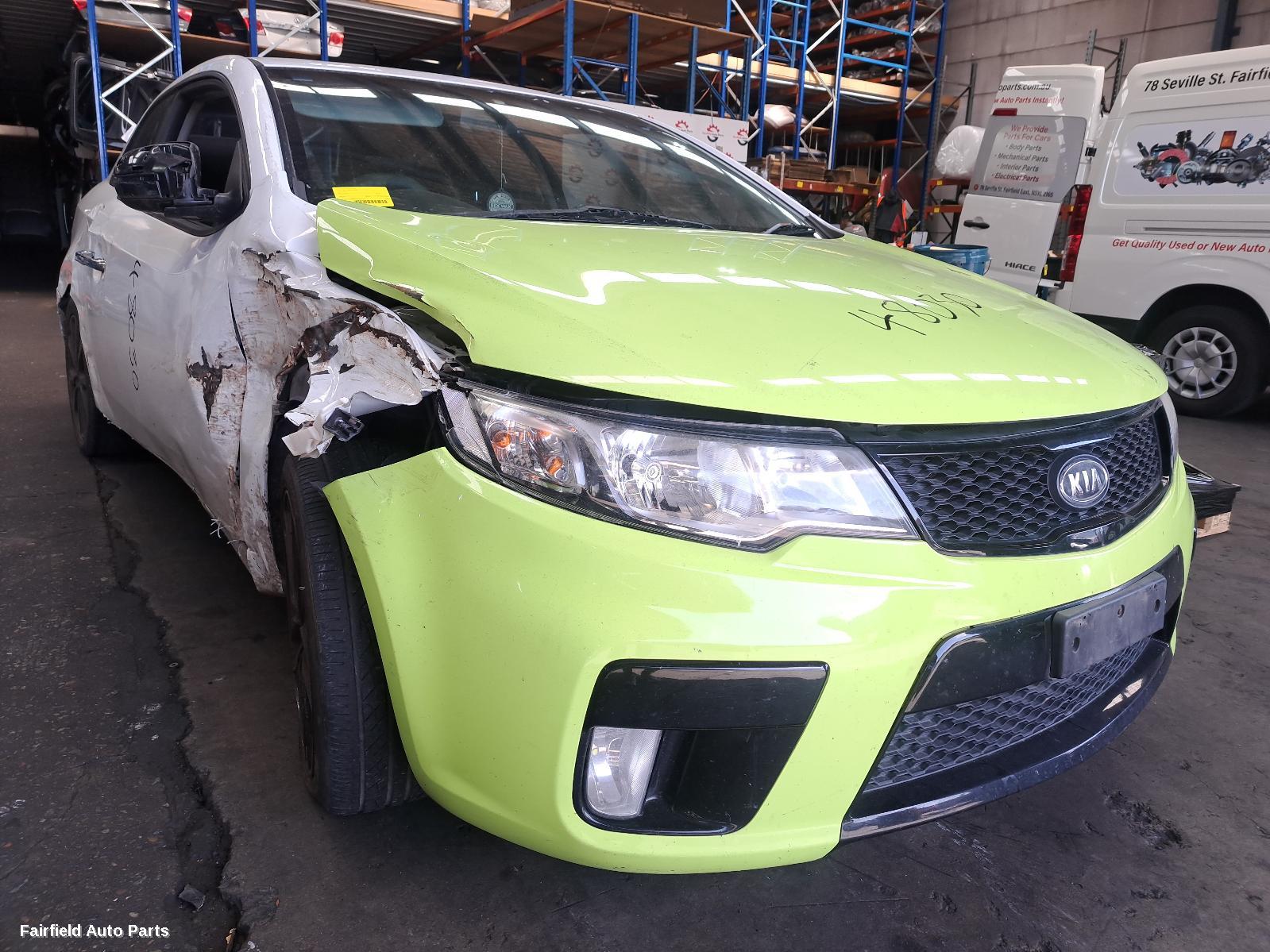 2011 Kia Cerato Left Taillight