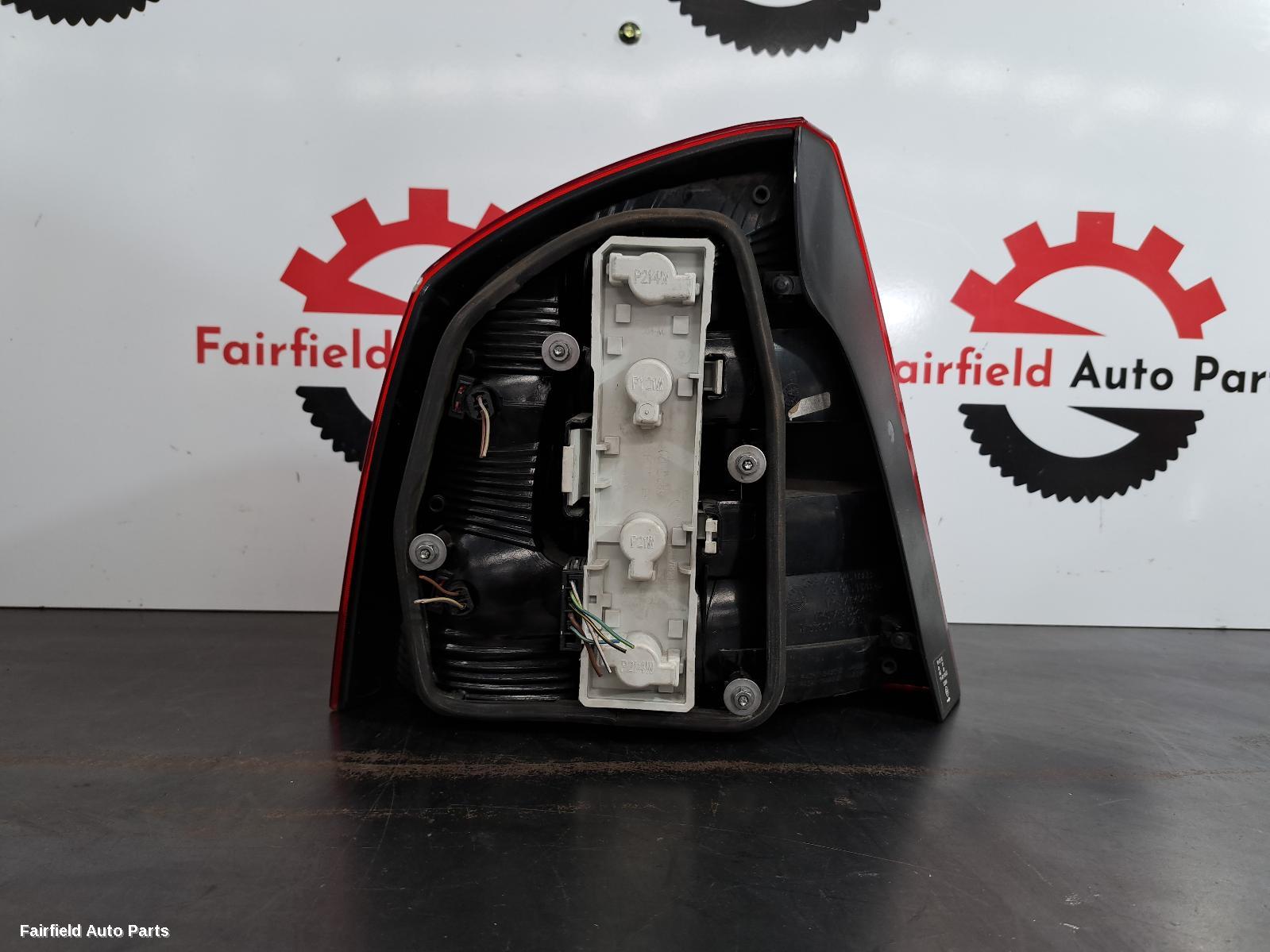 2010 Skoda Octavia Right Taillight