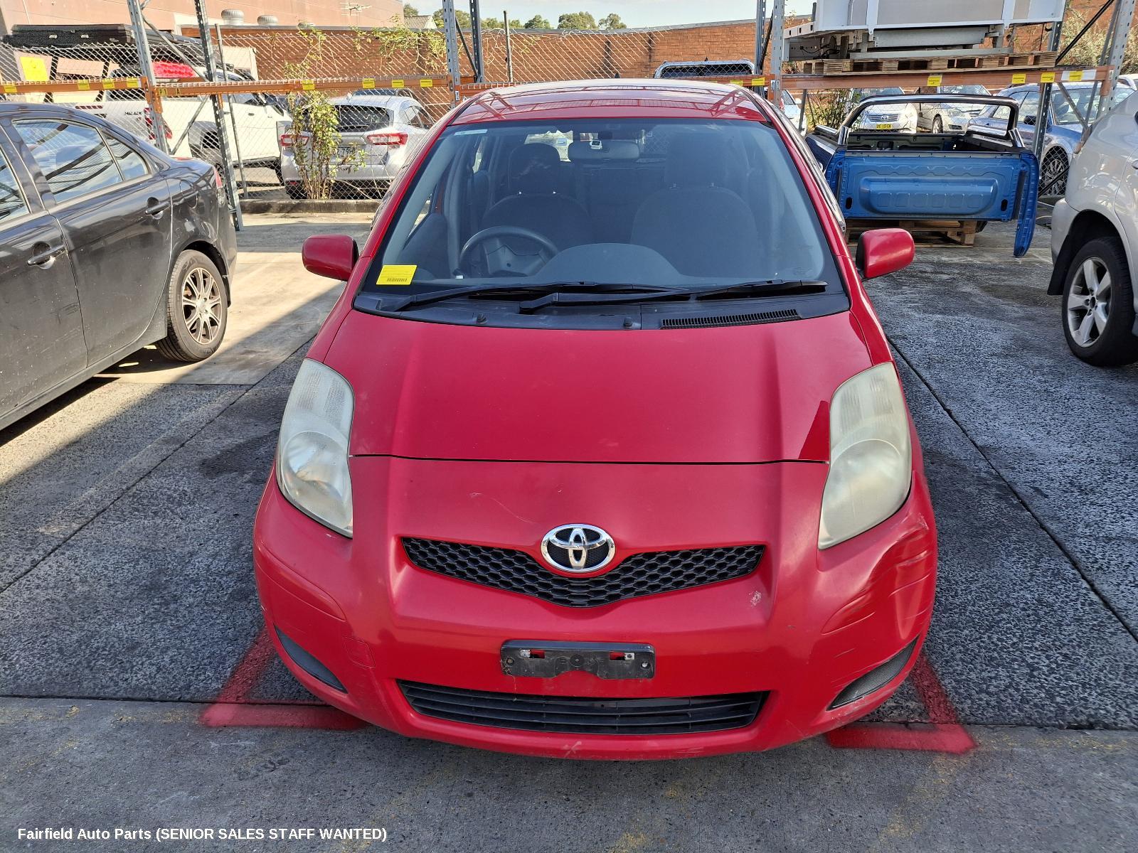 2009 Toyota Yaris Left Headlamp
