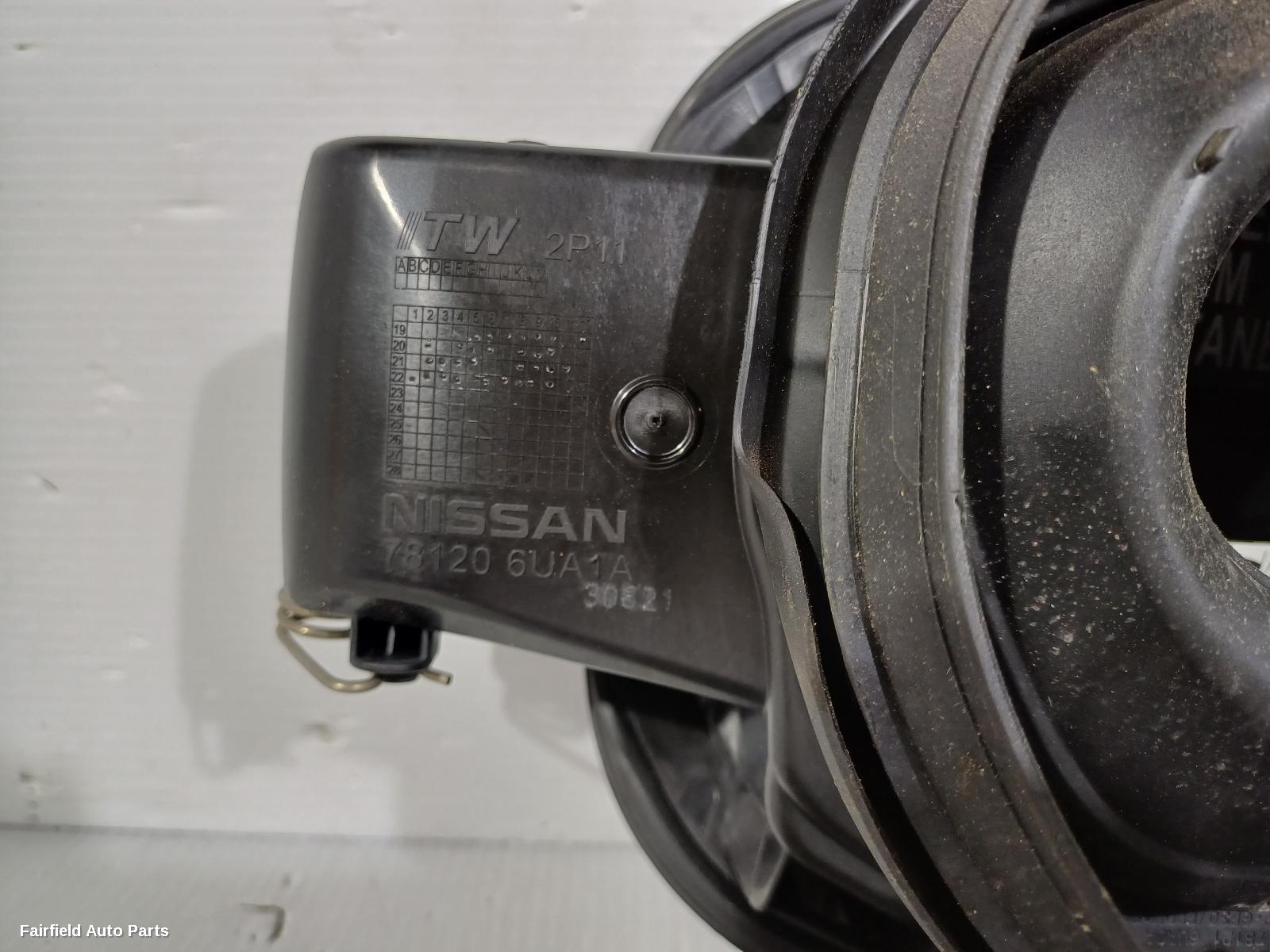 2022-2025 Nissan Qashqai Fuel Door Filler