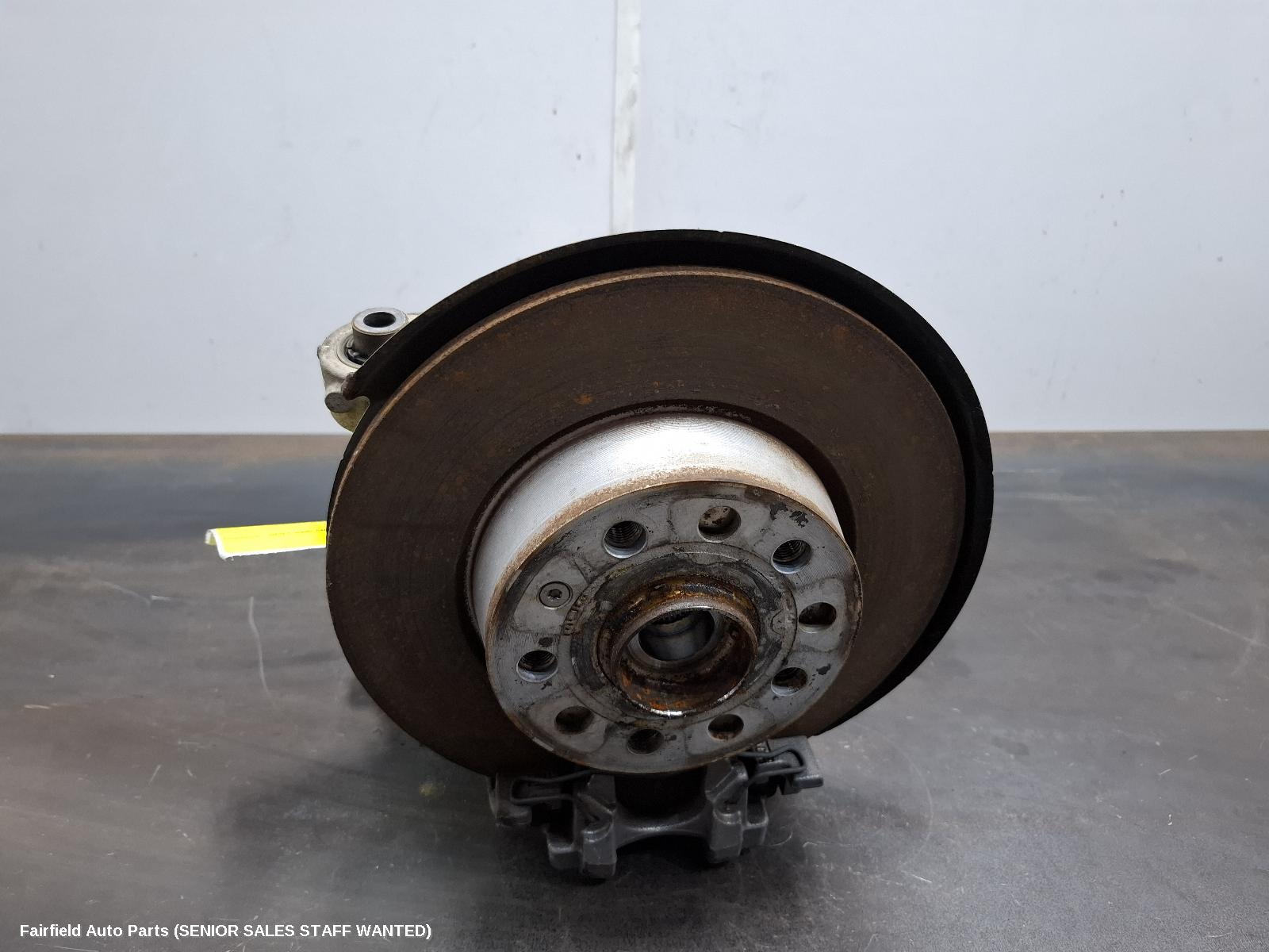 2016 Volkswagen Golf Right Rear Hub Assembly