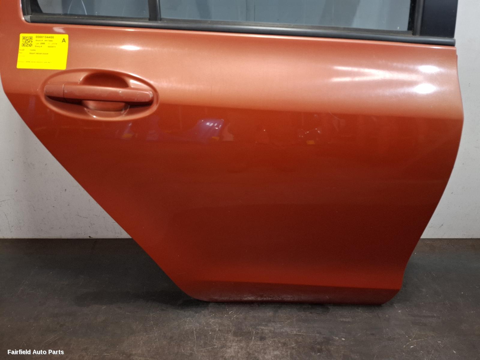 2006 Toyota Yaris Right Rear Door Sliding