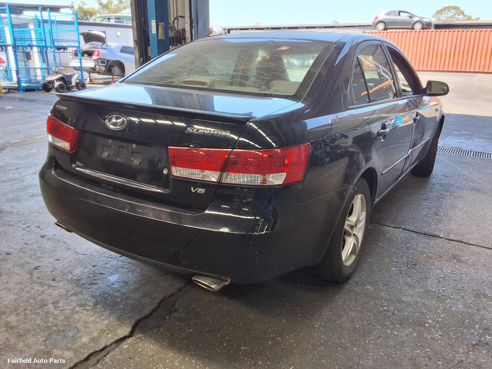 2005-2010 Hyundai Sonata Bootlid Tailgate