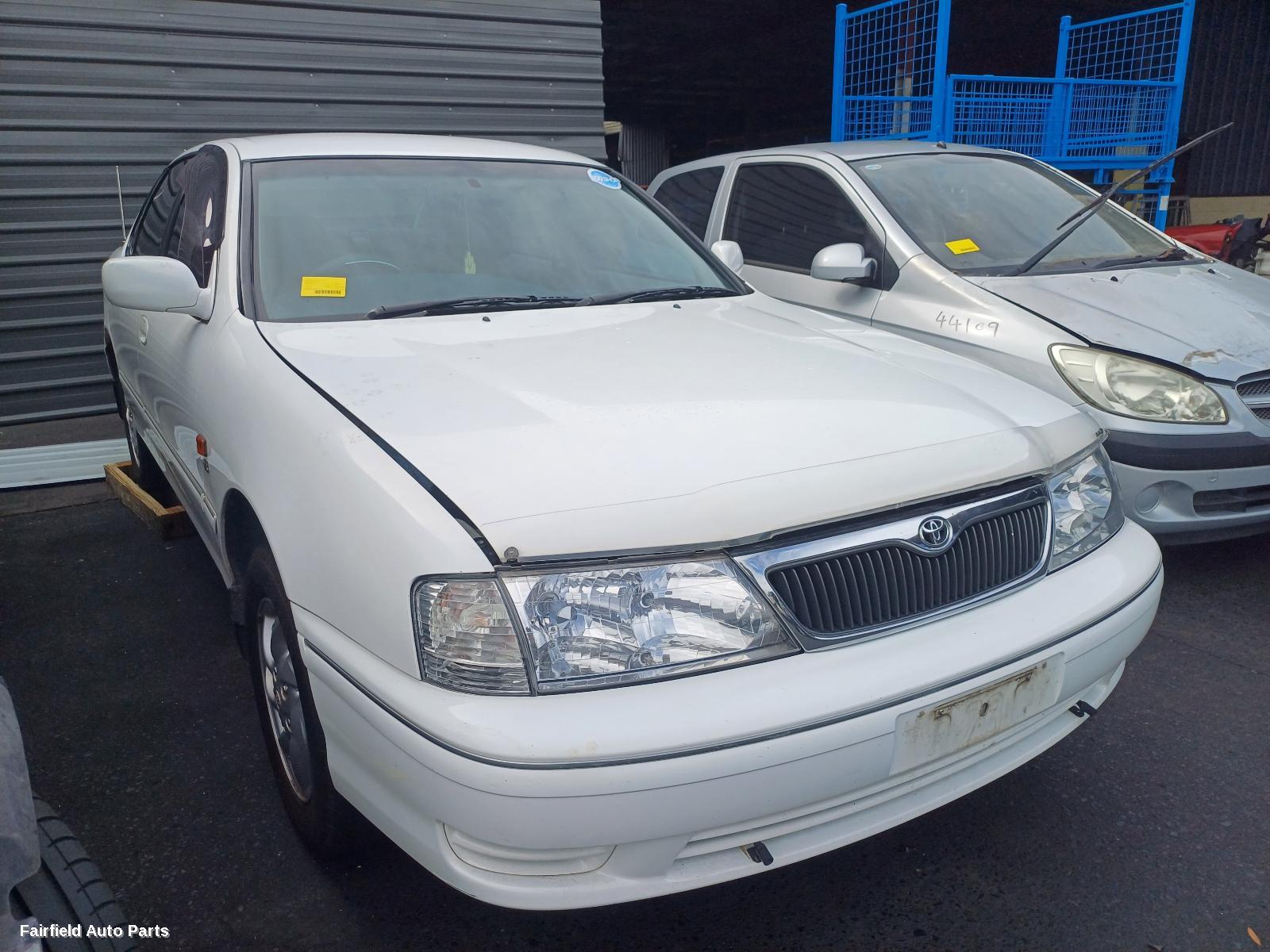 2001 Toyota Avalon Right Rear Door Sliding