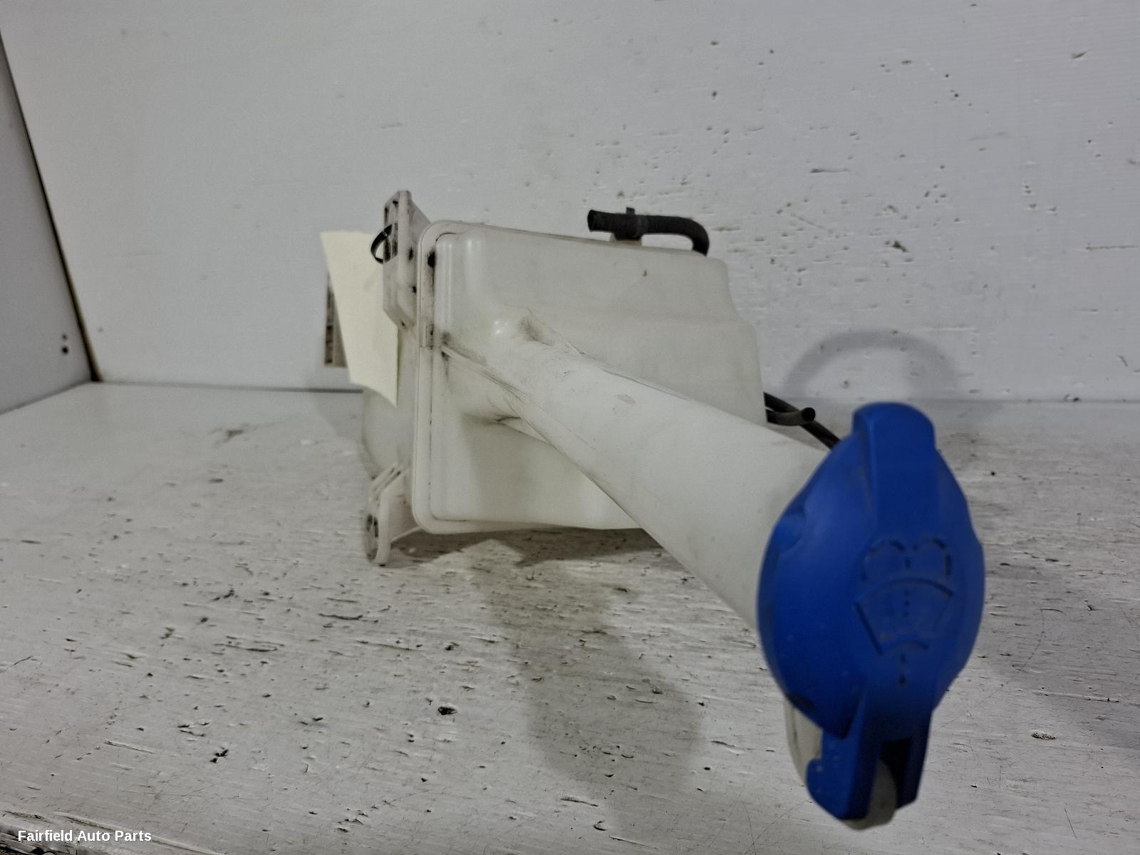 2015-2020 Ssangyong Tivoli Washer Bottle