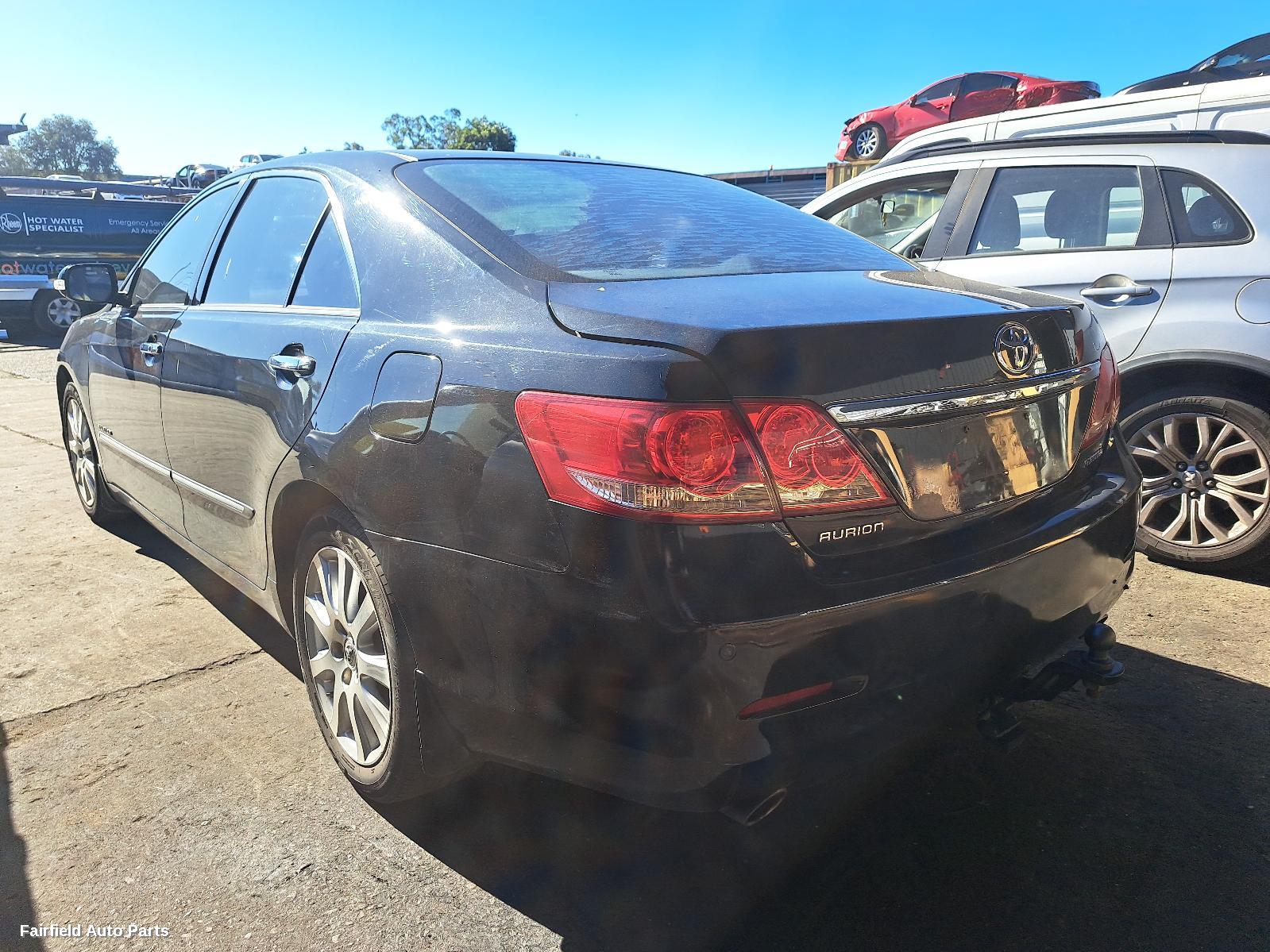 2006-2009 Toyota Aurion Left Indicator Fog Side