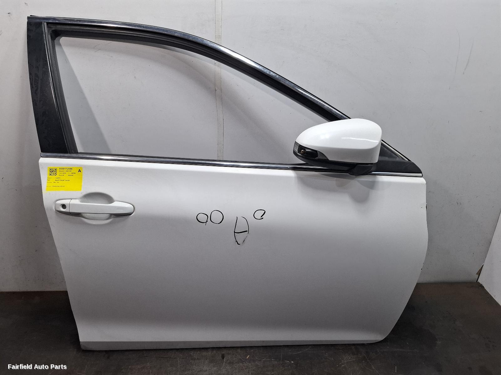 2015-2017 Toyota Camry Right Front Door