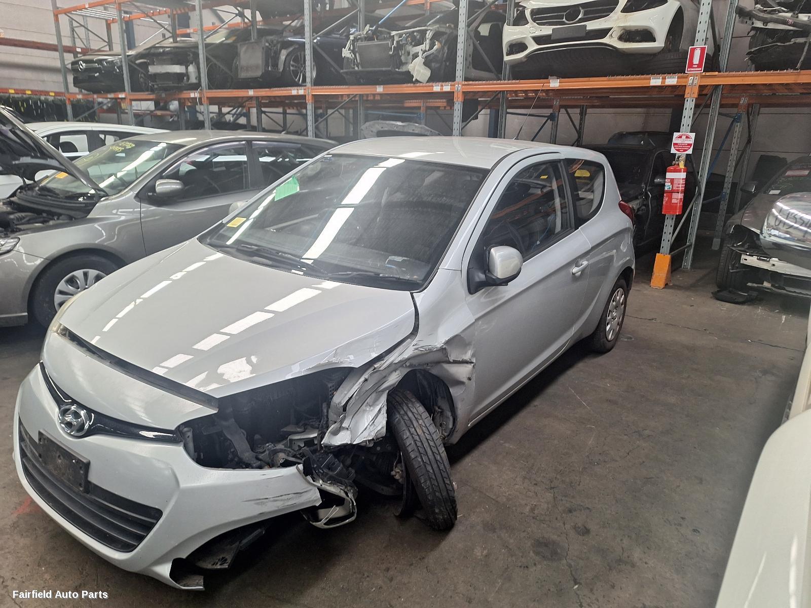 2013 Hyundai I20 Grille