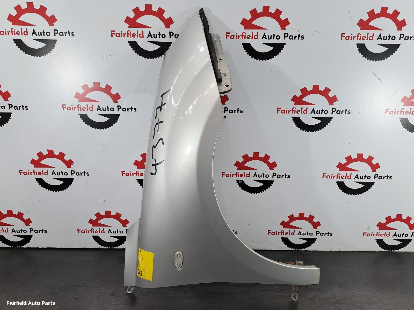 2015 Alfa Romeo Mito Right Guard