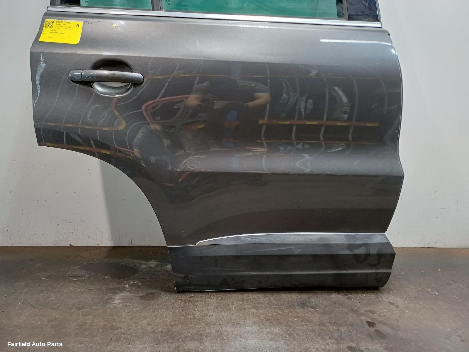 2008-2016 Volkswagen Tiguan Right Rear Door Sliding