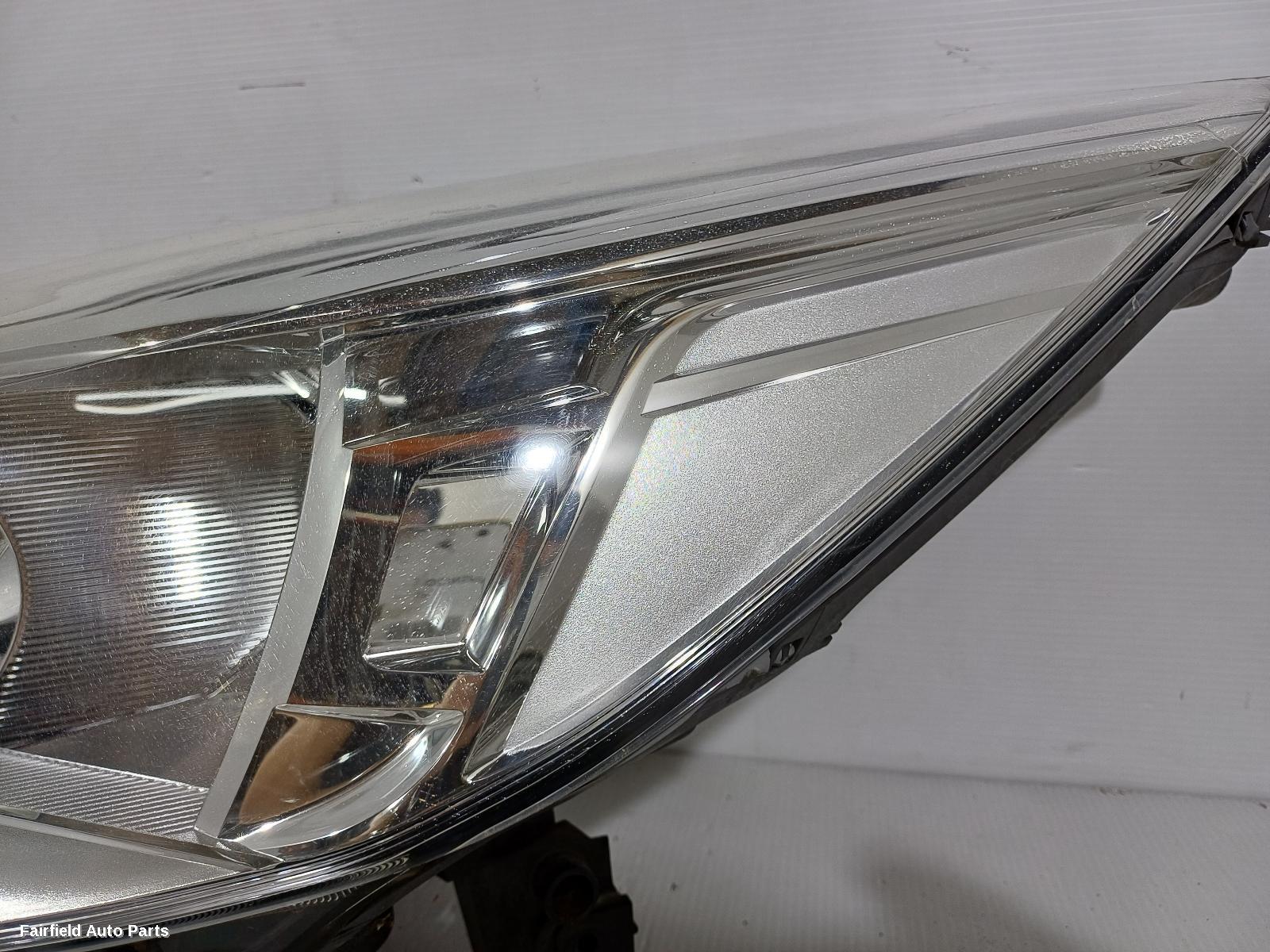 2012-2016 Ford Kuga Left Headlamp