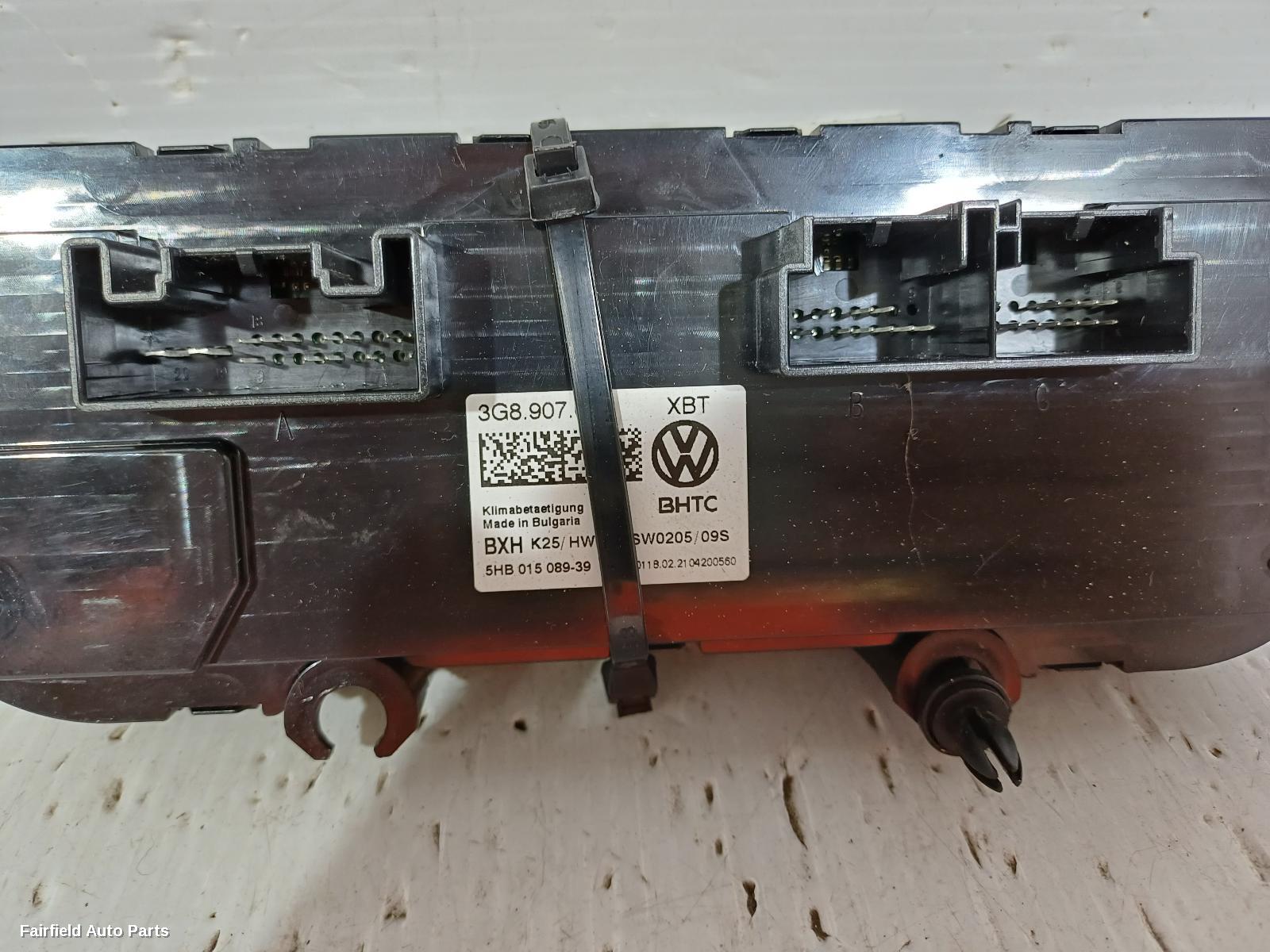 2019-2023 Volkswagen Passat Heater Ac Controls