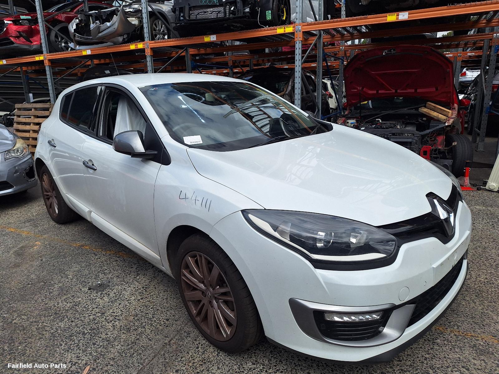 2015 Renault Megane Left Front Door