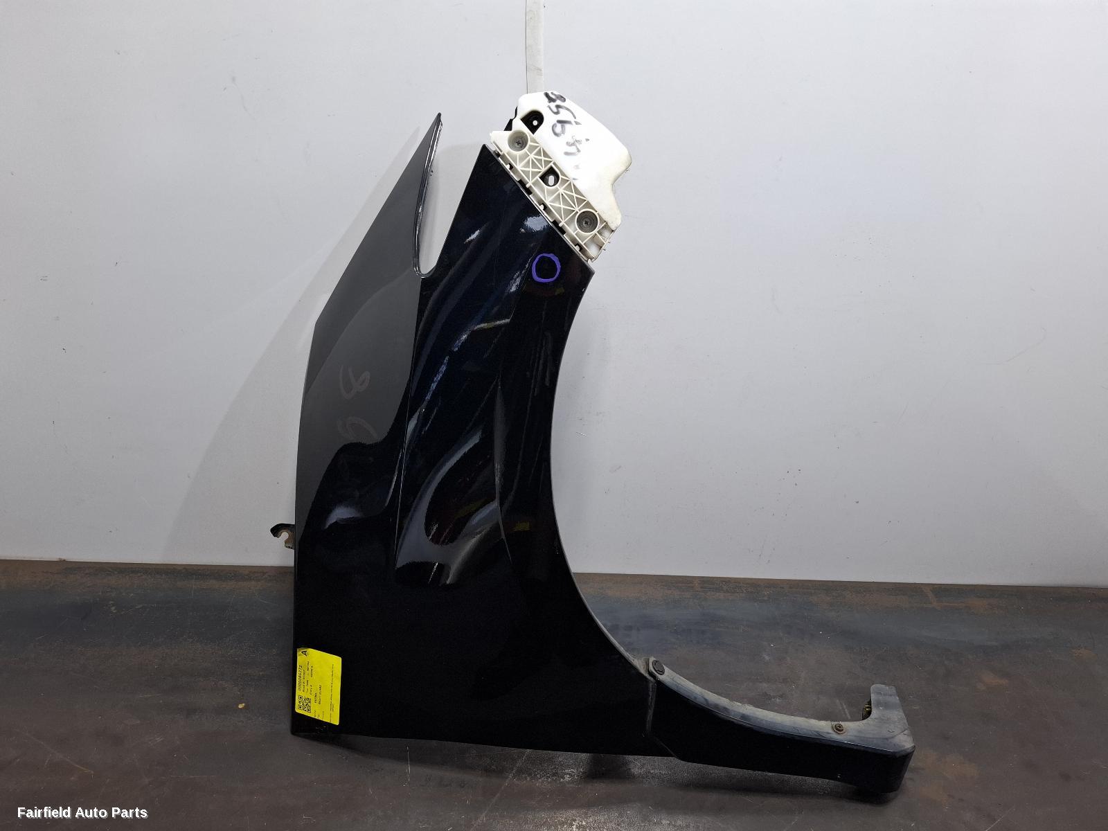 2006 Toyota Estima Right Guard