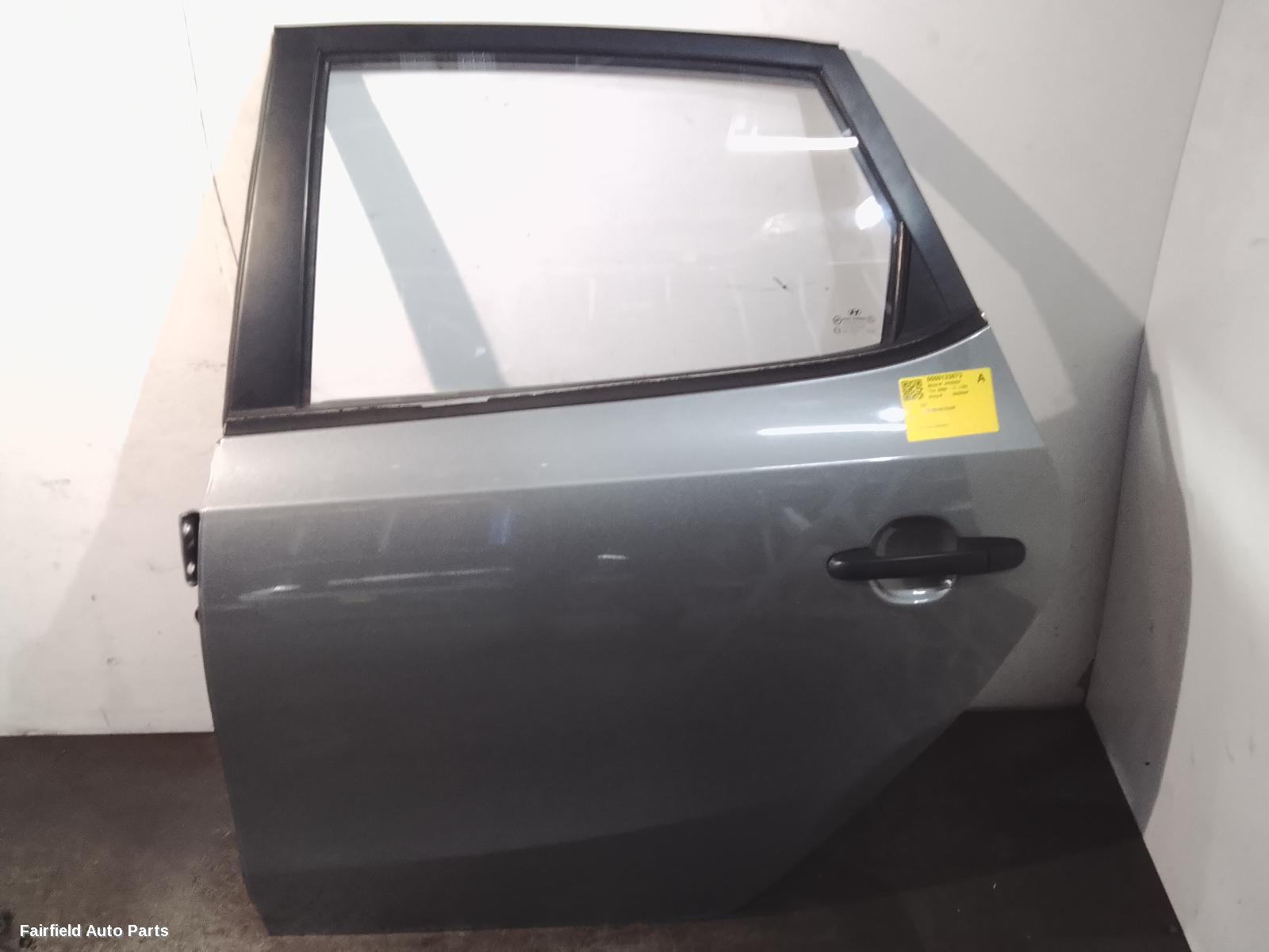 2007-2012 Hyundai I30 Left Rear Door Sliding