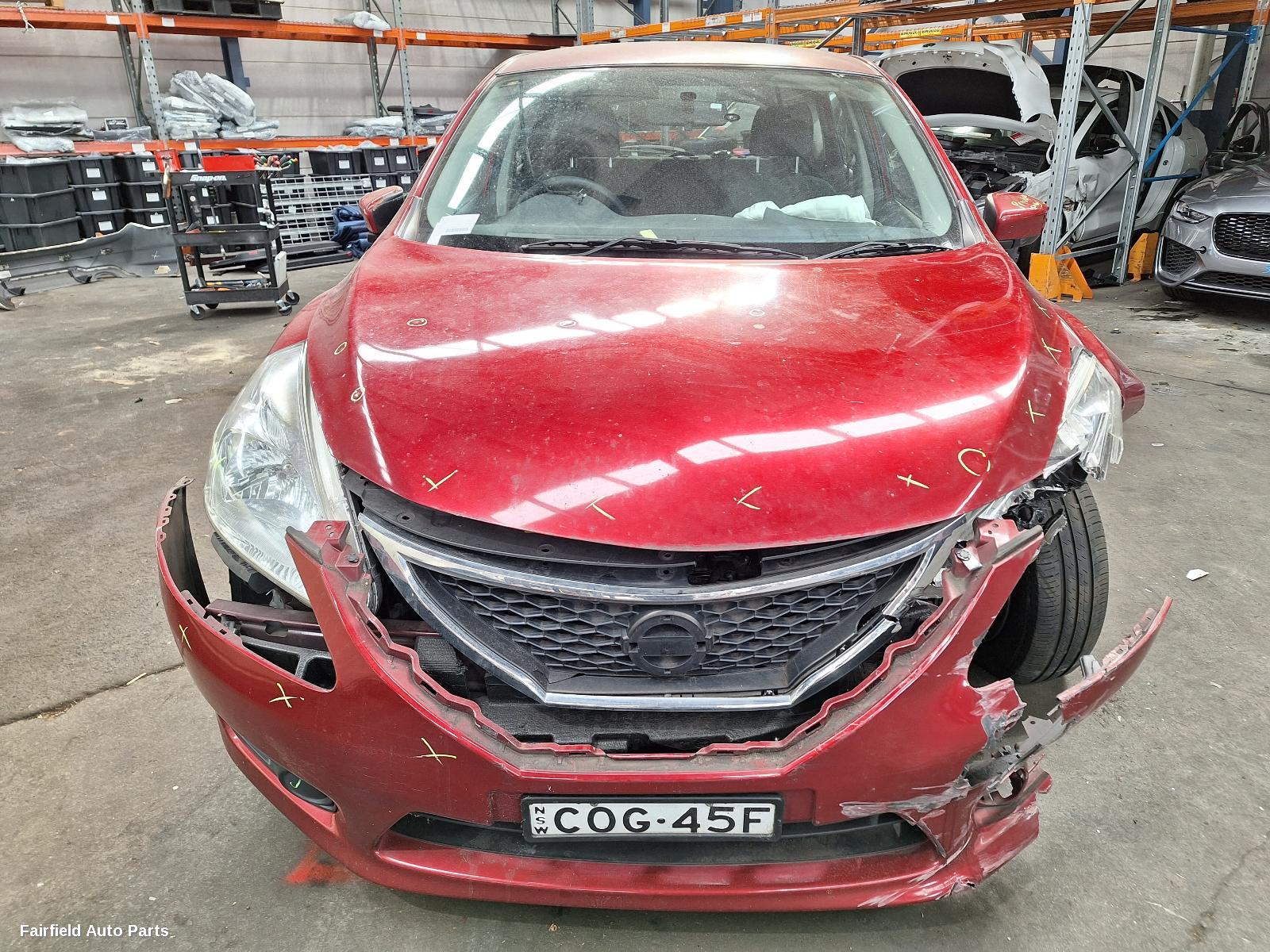 2013 Nissan Pulsar Left Taillight