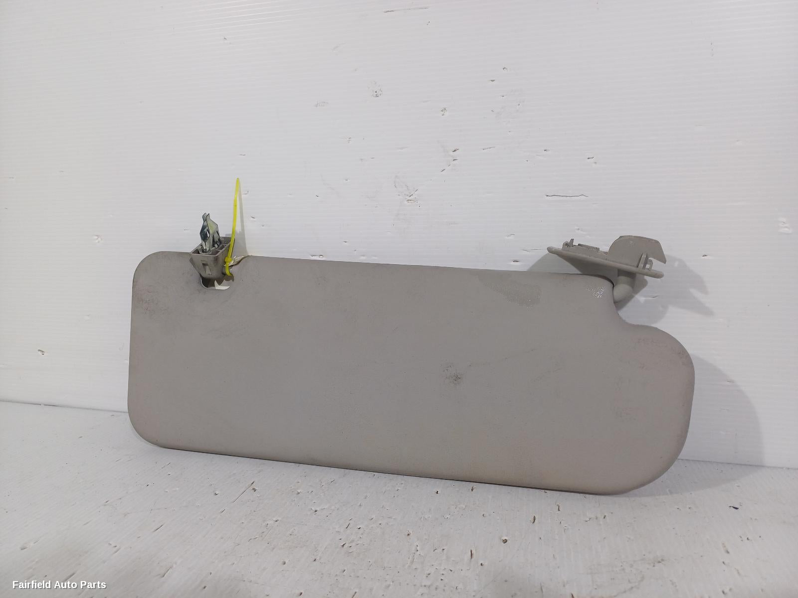 2013-2017 Holden Commodore Sunvisor