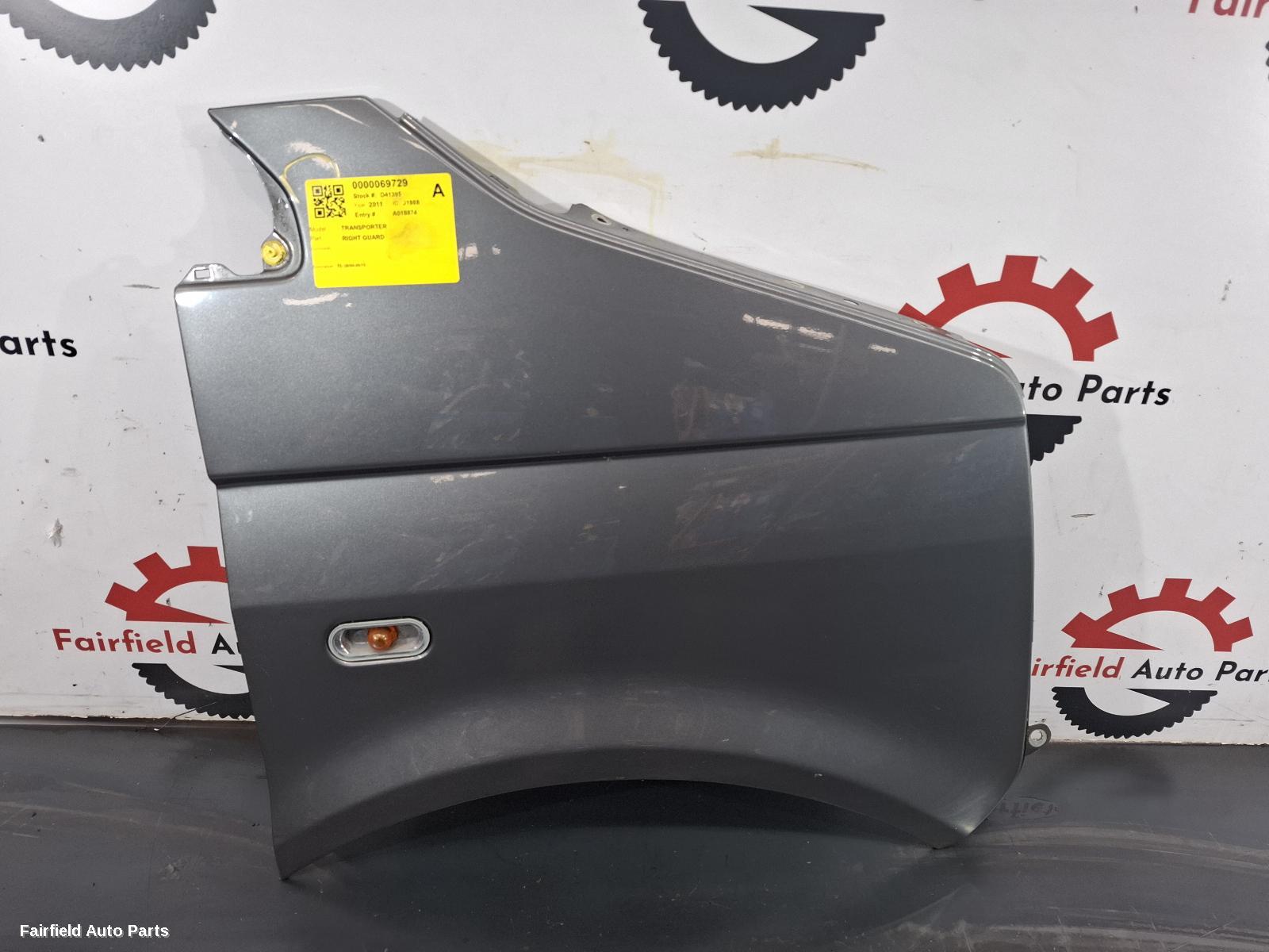 2004-2015 Volkswagen Transporter Right Guard