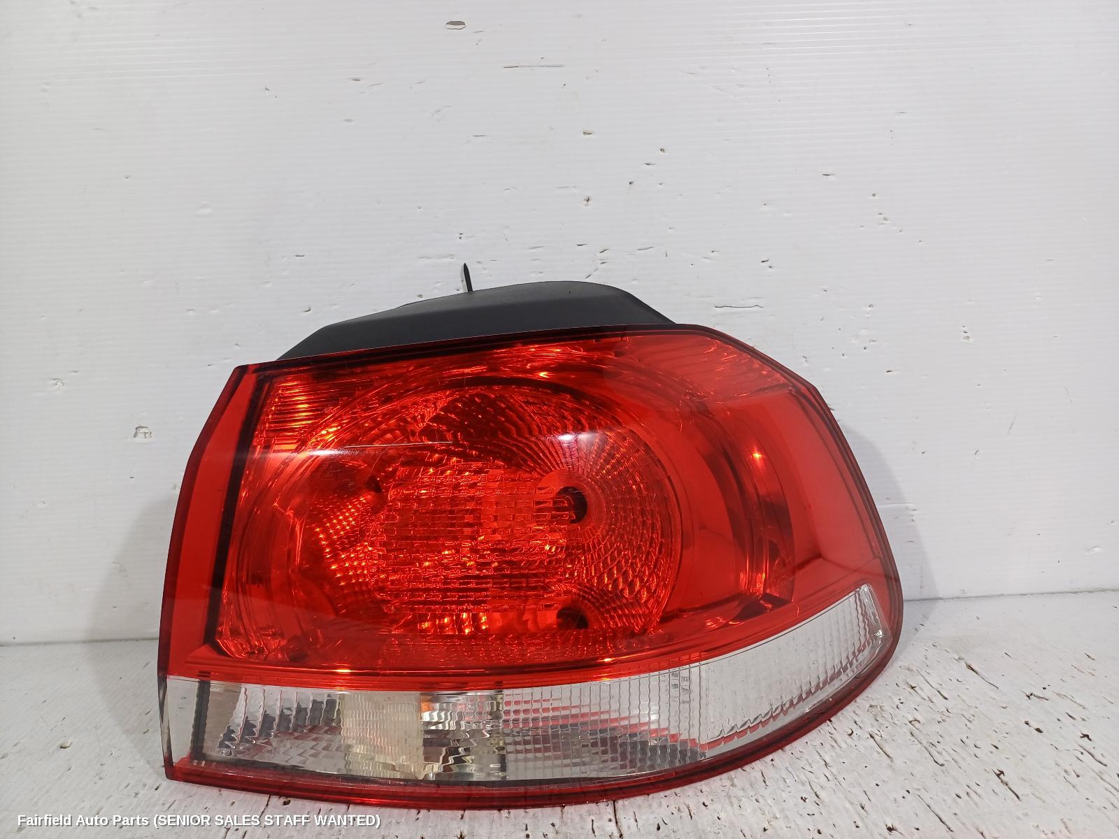 2009 Volkswagen Golf Right Taillight