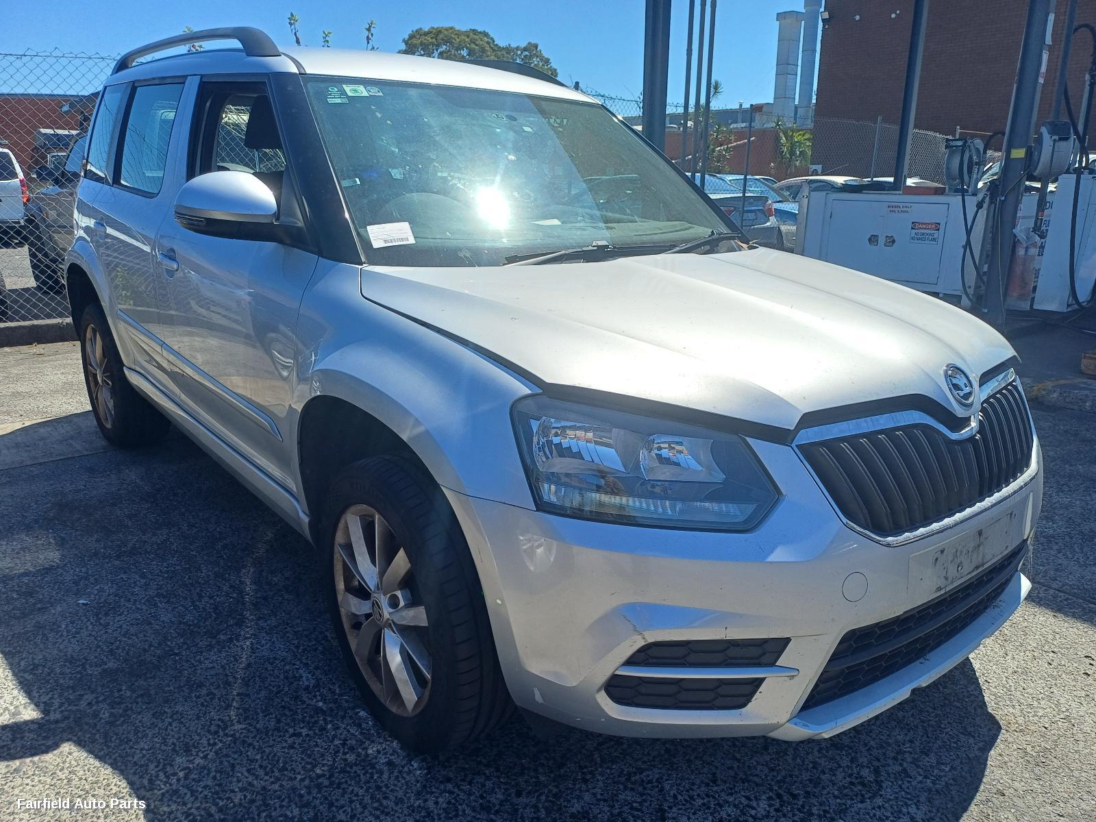 2014 Skoda Yeti Right Front Door