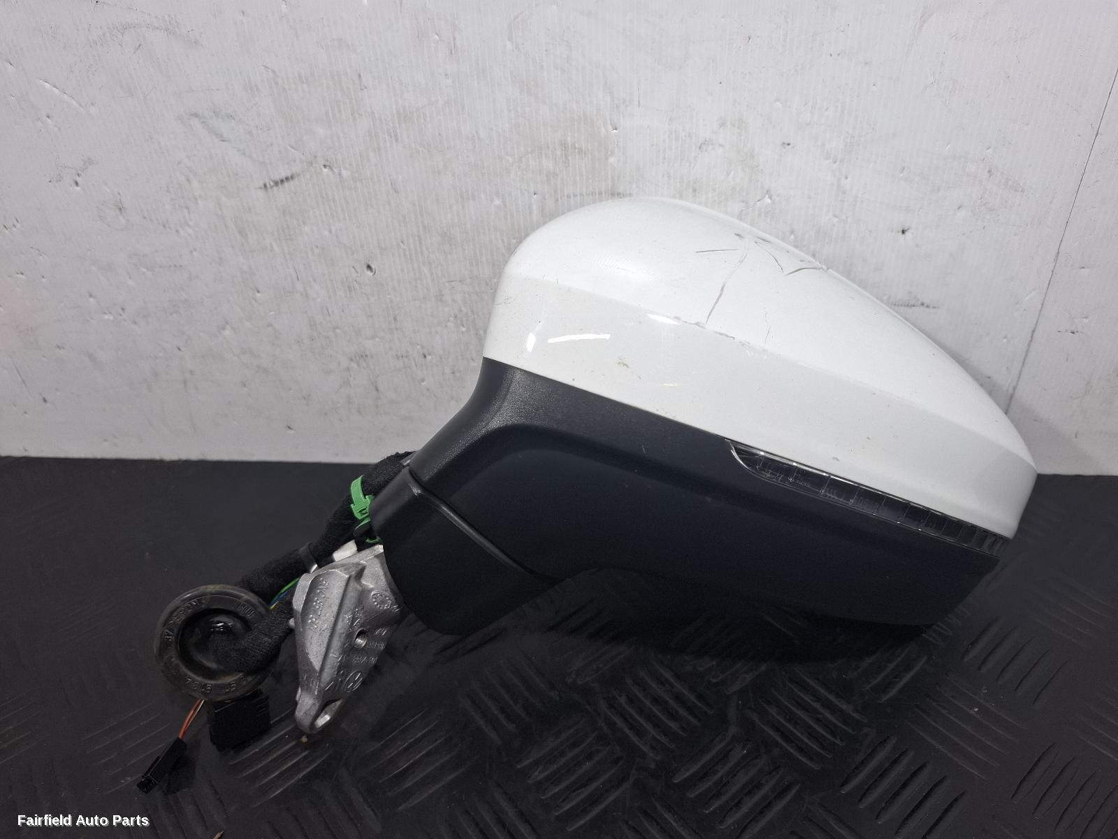 2016-2021 Volkswagen Tiguan Left Door Mirror