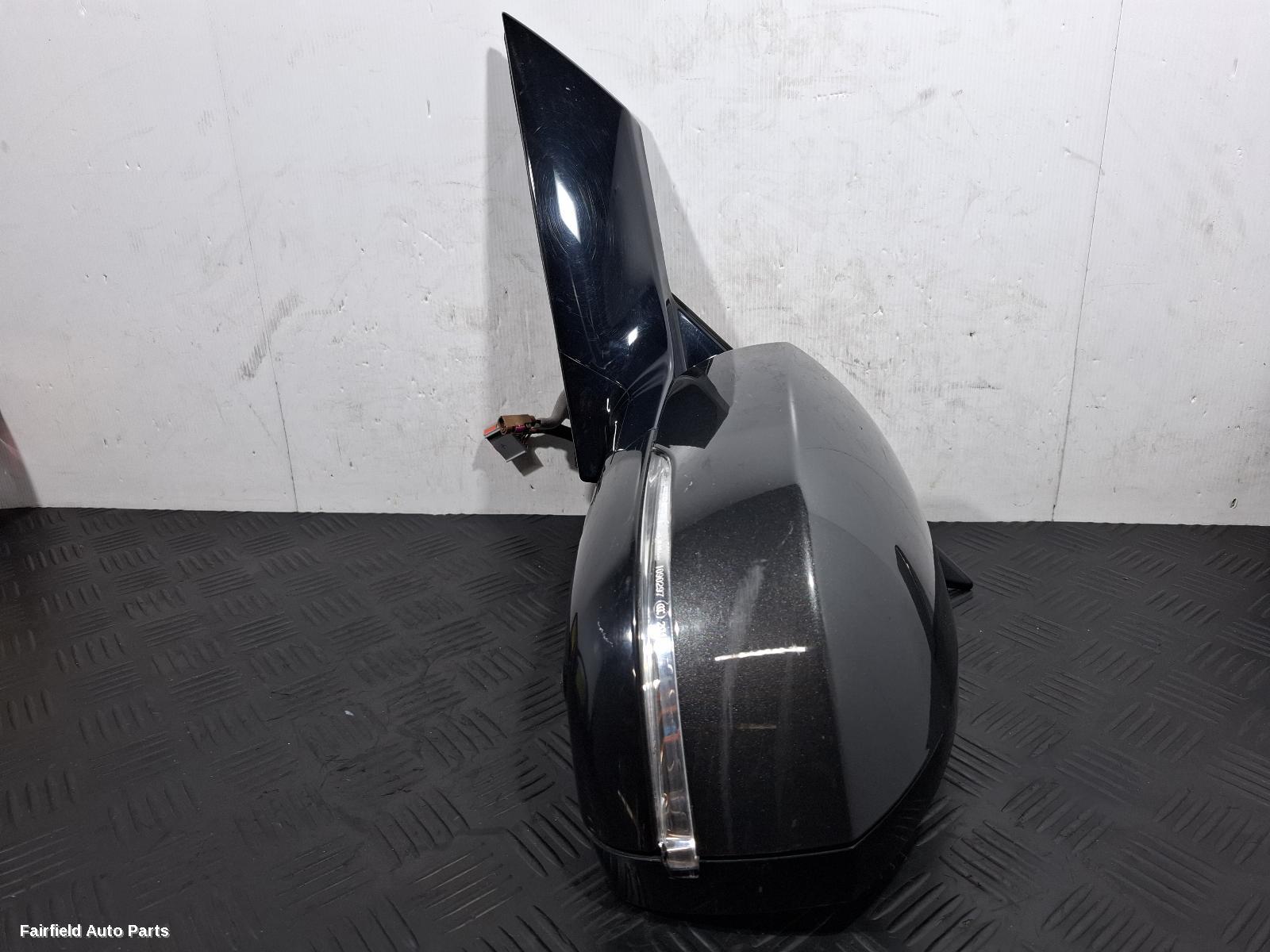 2016-2026 Land Rover Discovery Left Door Mirror