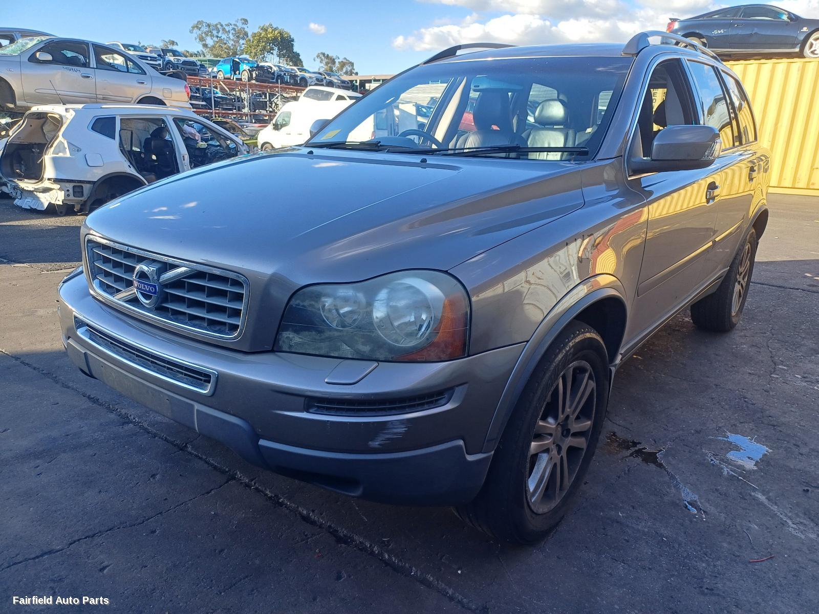 2010 Volvo Xc90 Grille