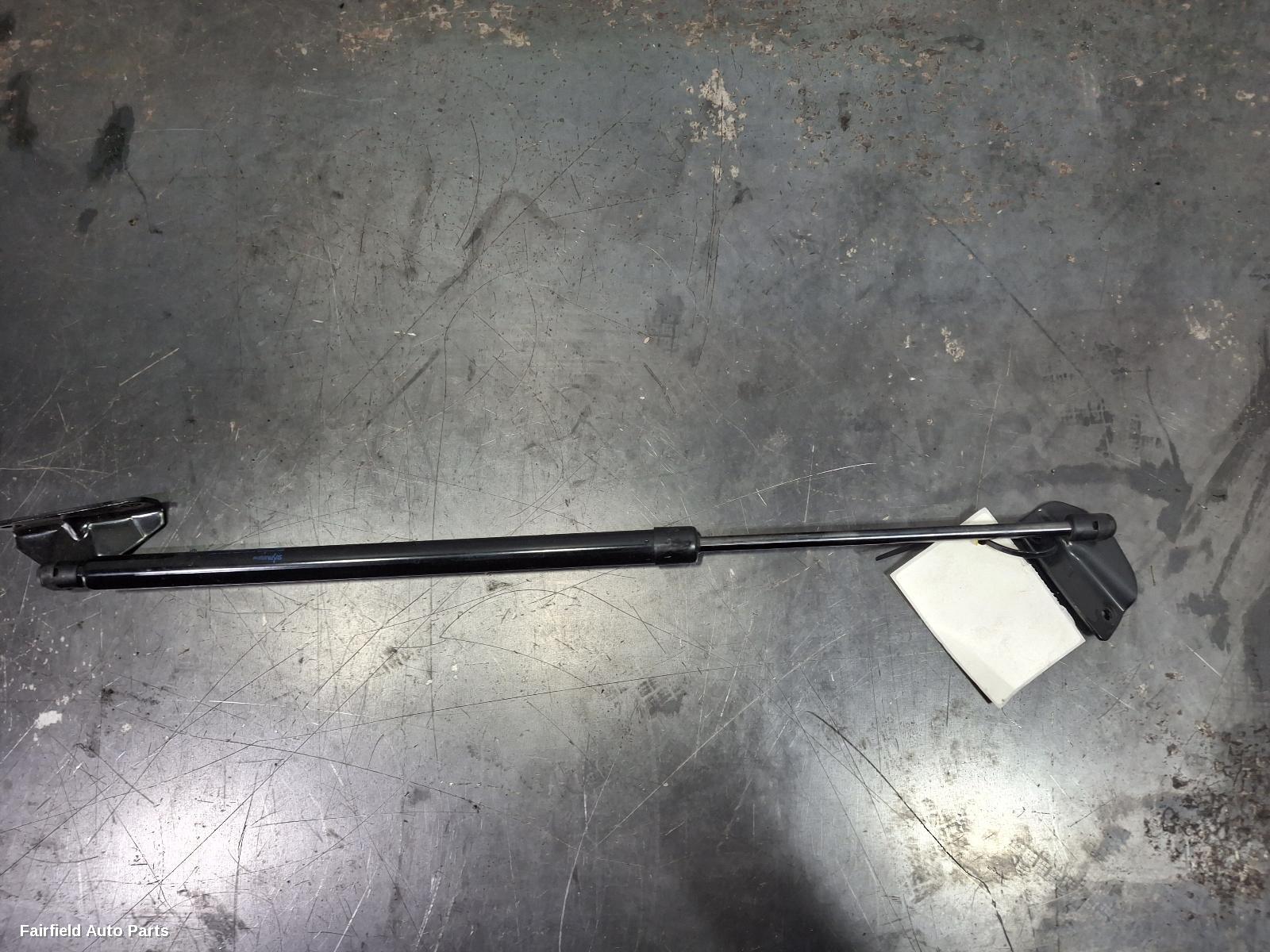 2021-2026 Mitsubishi Outlander Hatch Strut