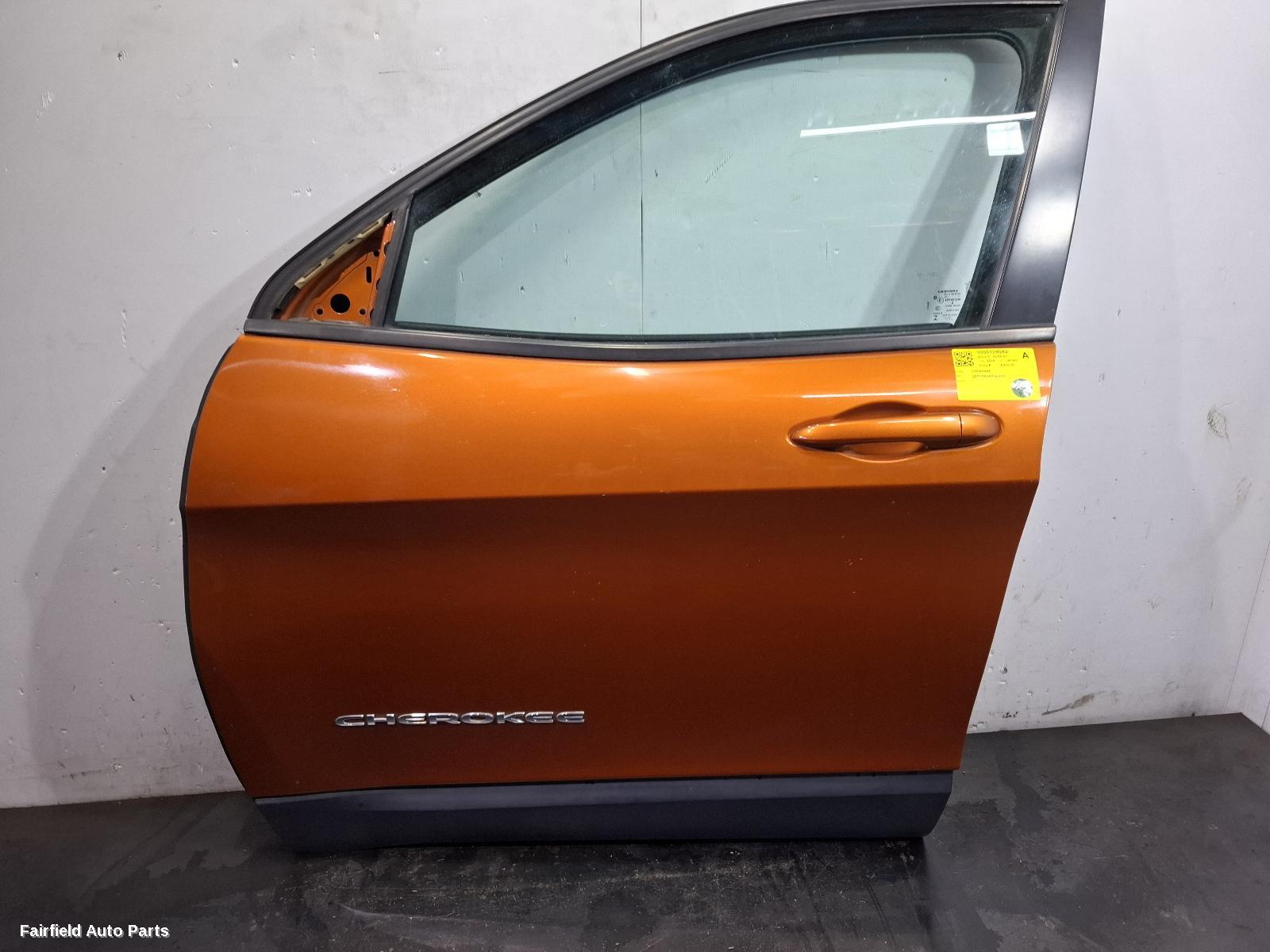 2014-2022 Jeep Cherokee Left Front Door