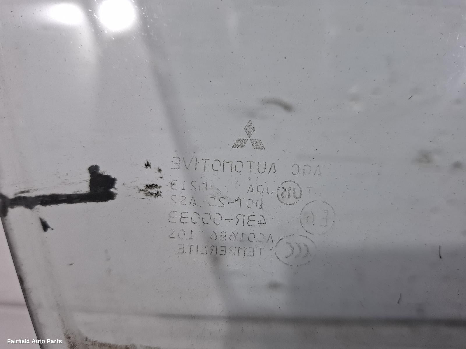 2007-2015 Mitsubishi Lancer Right Front Door Window