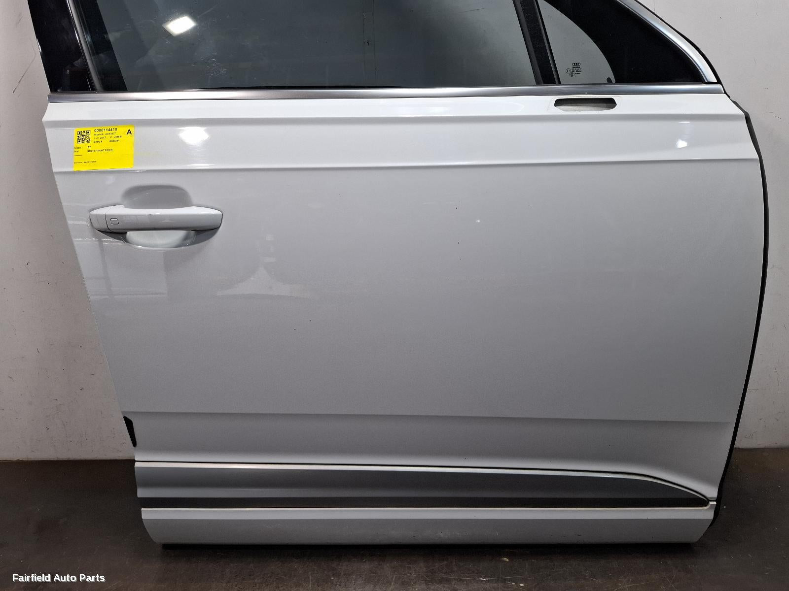 2015-2020 Audi Q7 Right Front Door