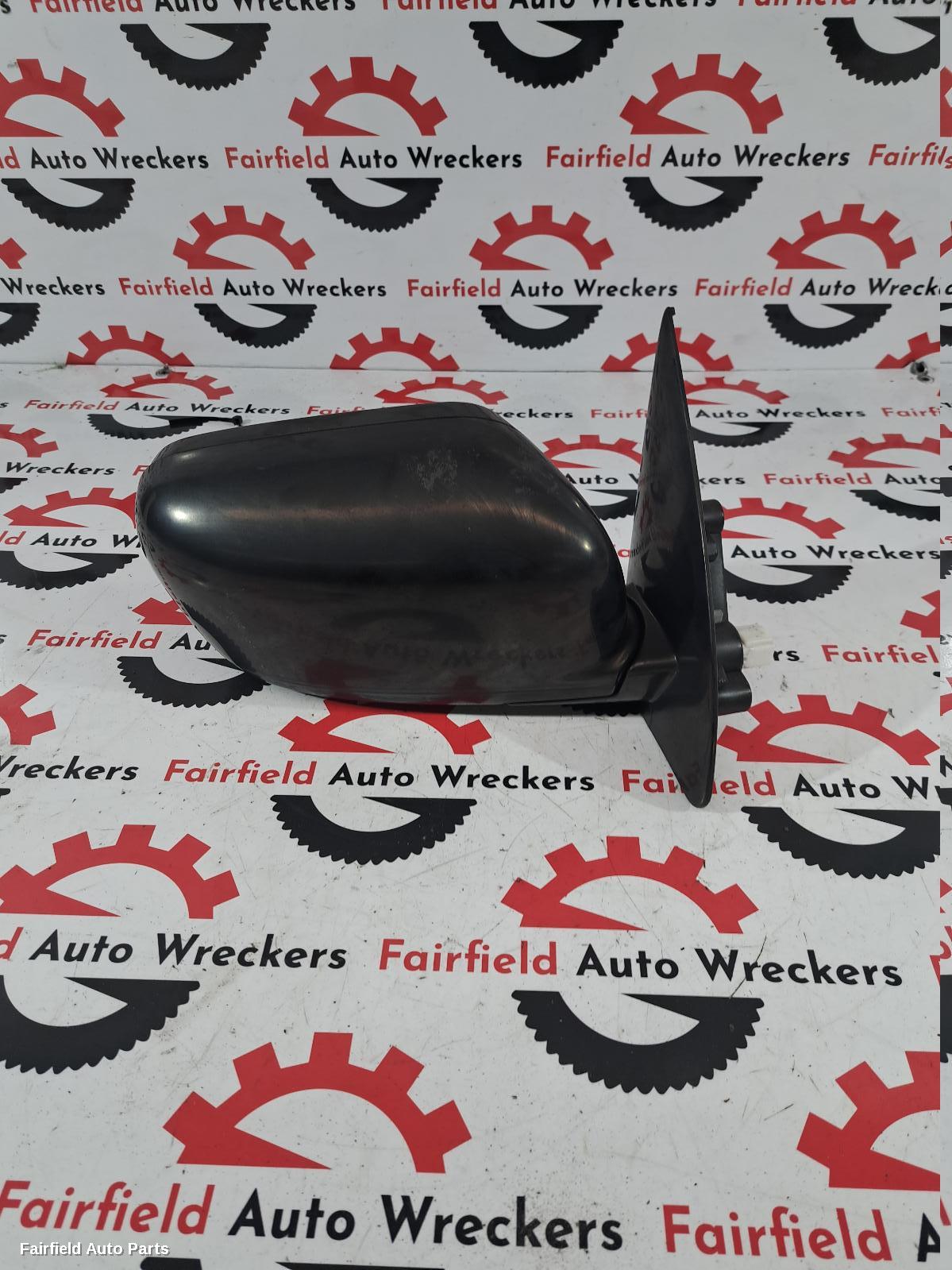 2002-2006 Mitsubishi Outlander Right Door Mirror