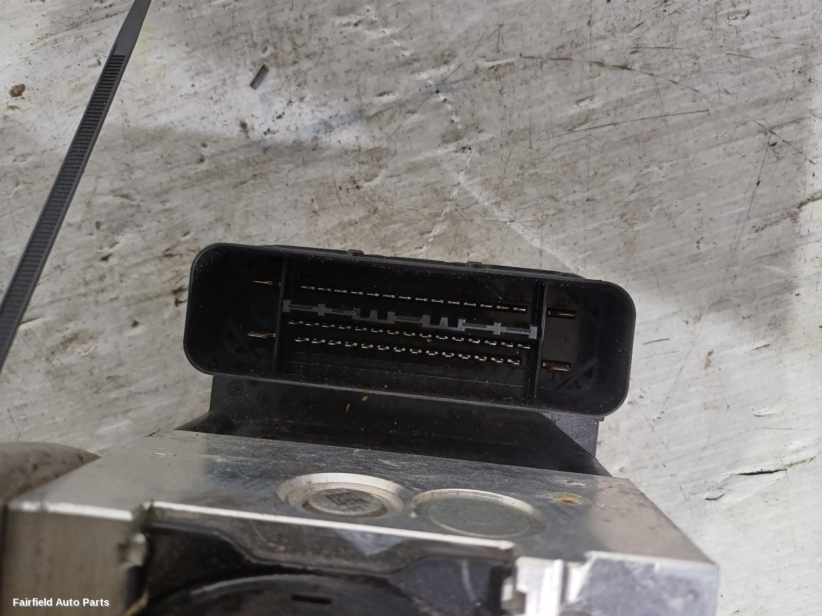 2010-2018 Porsche Cayenne Abs Pump Modulator