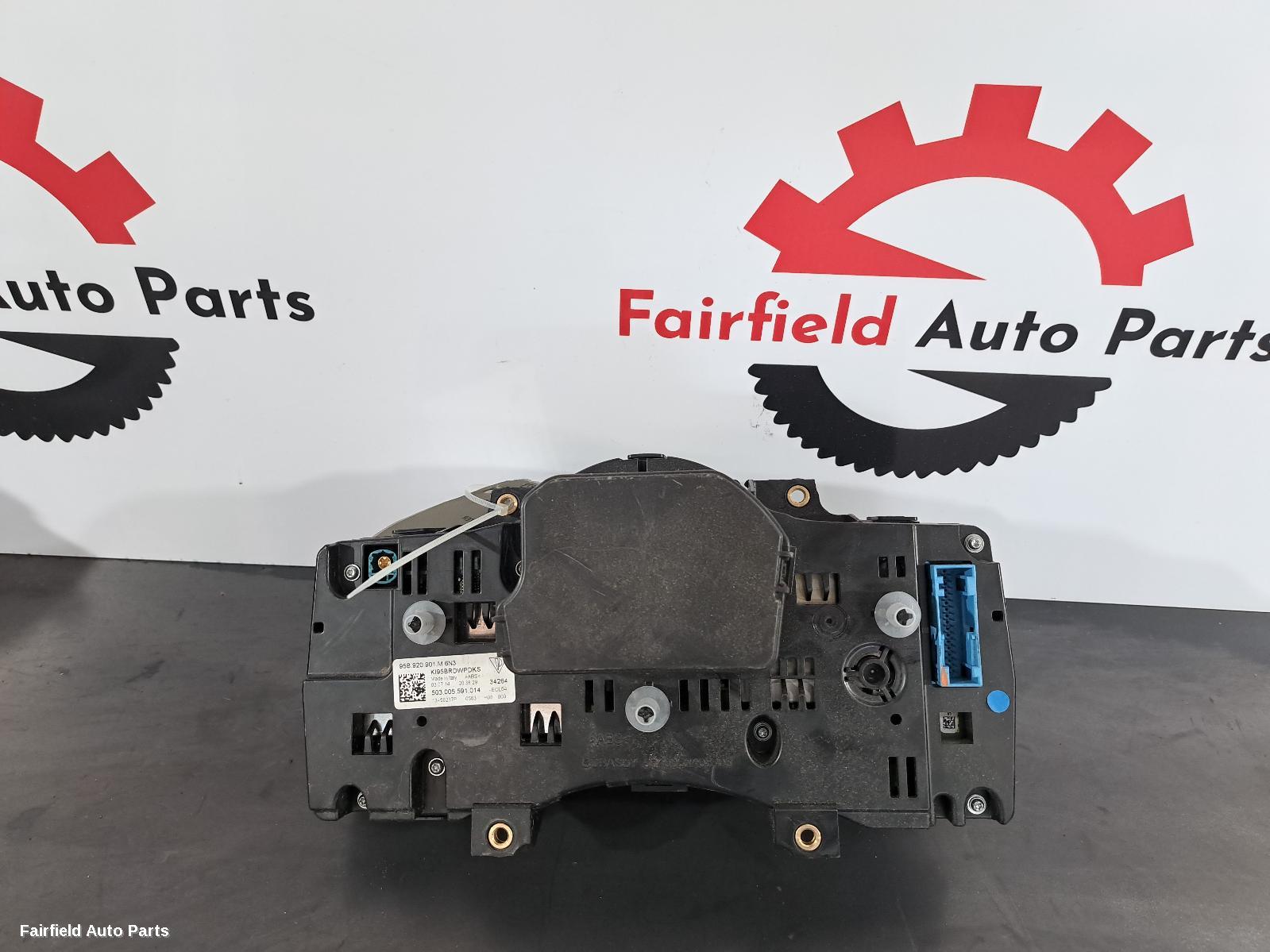 2014-2018 Porsche Macan Instrument Cluster