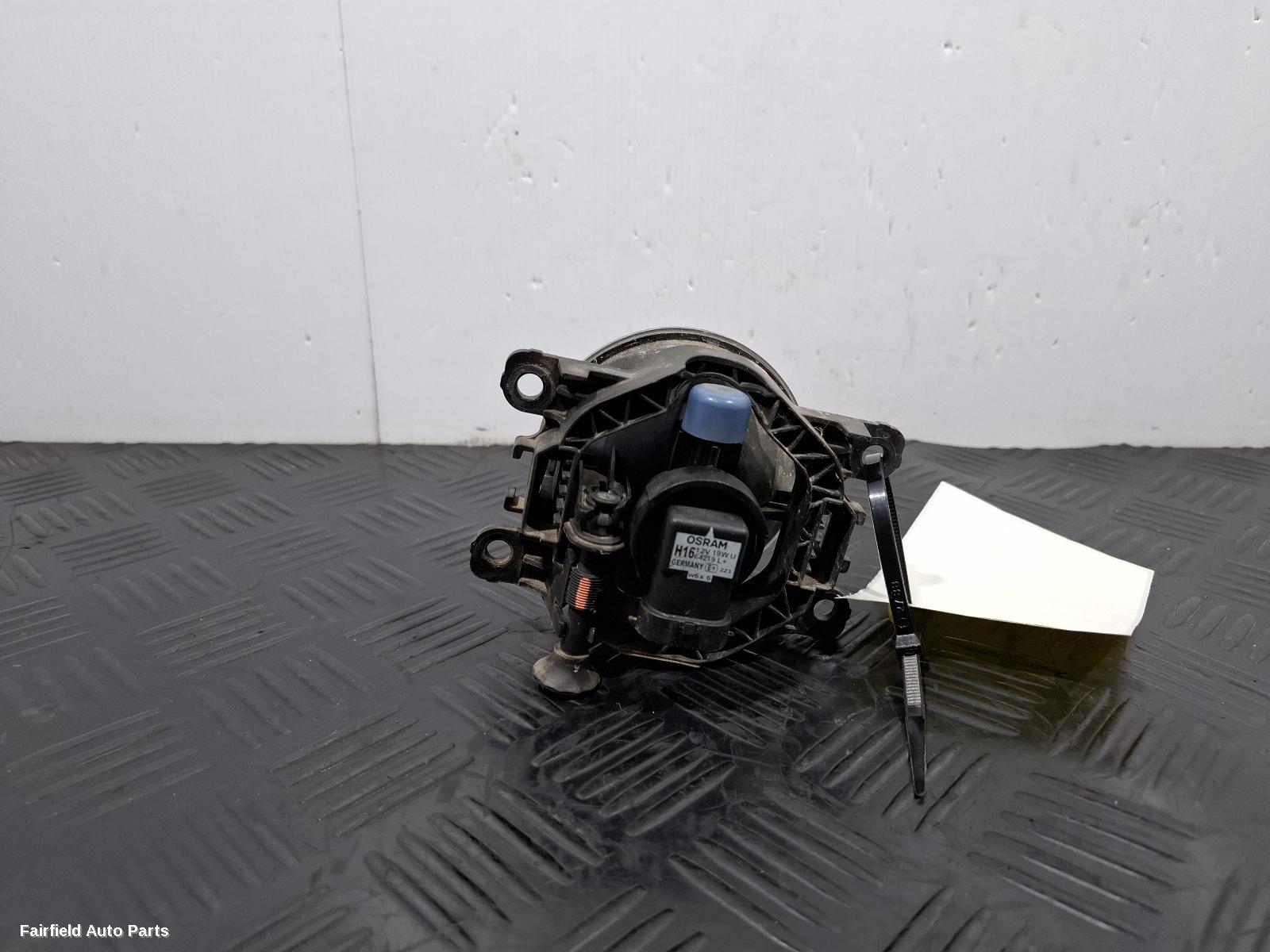 2014-2017 Renault Captur Left Indicator Fog Side
