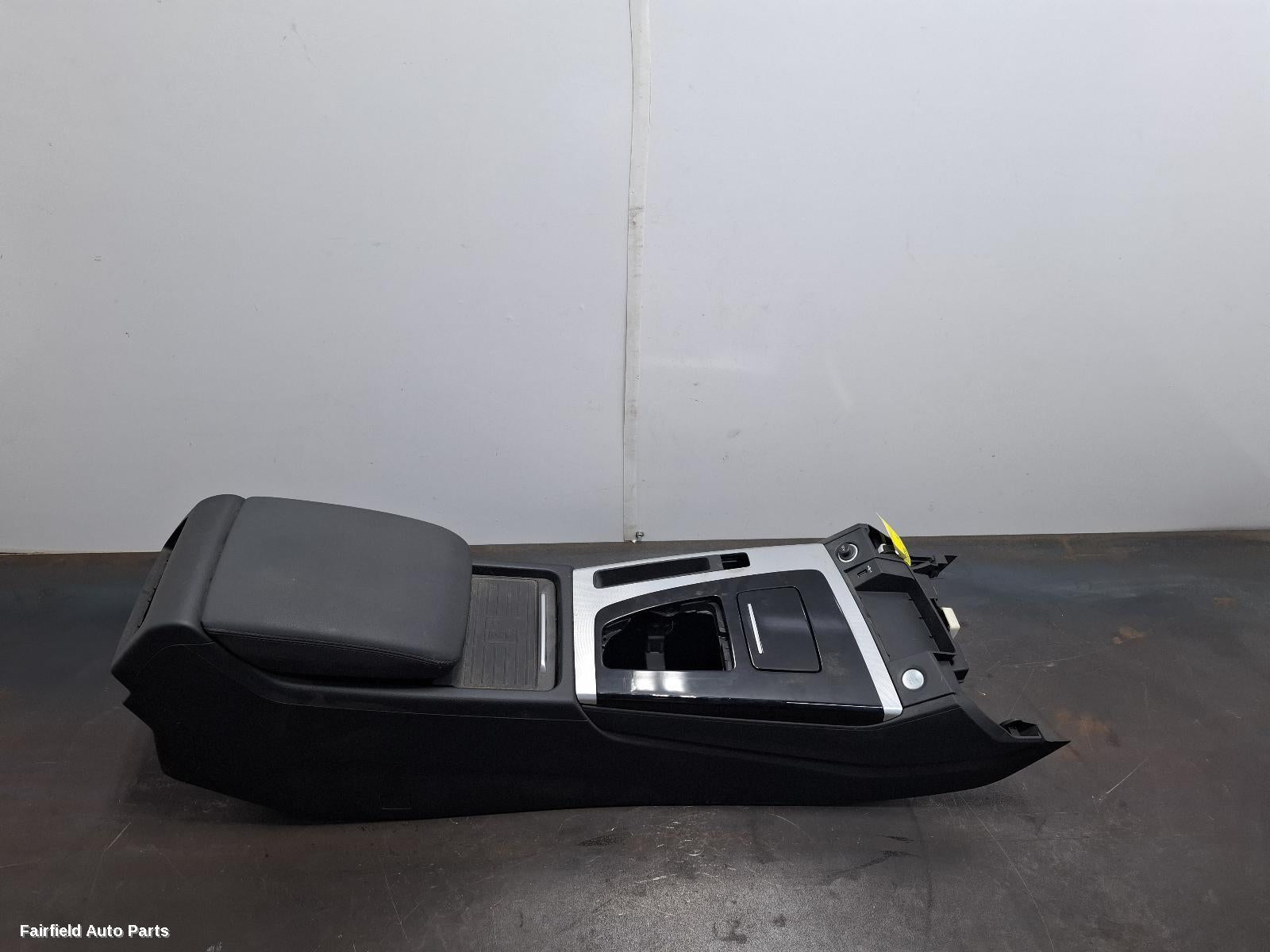 2017-2025 Audi Q5 Console
