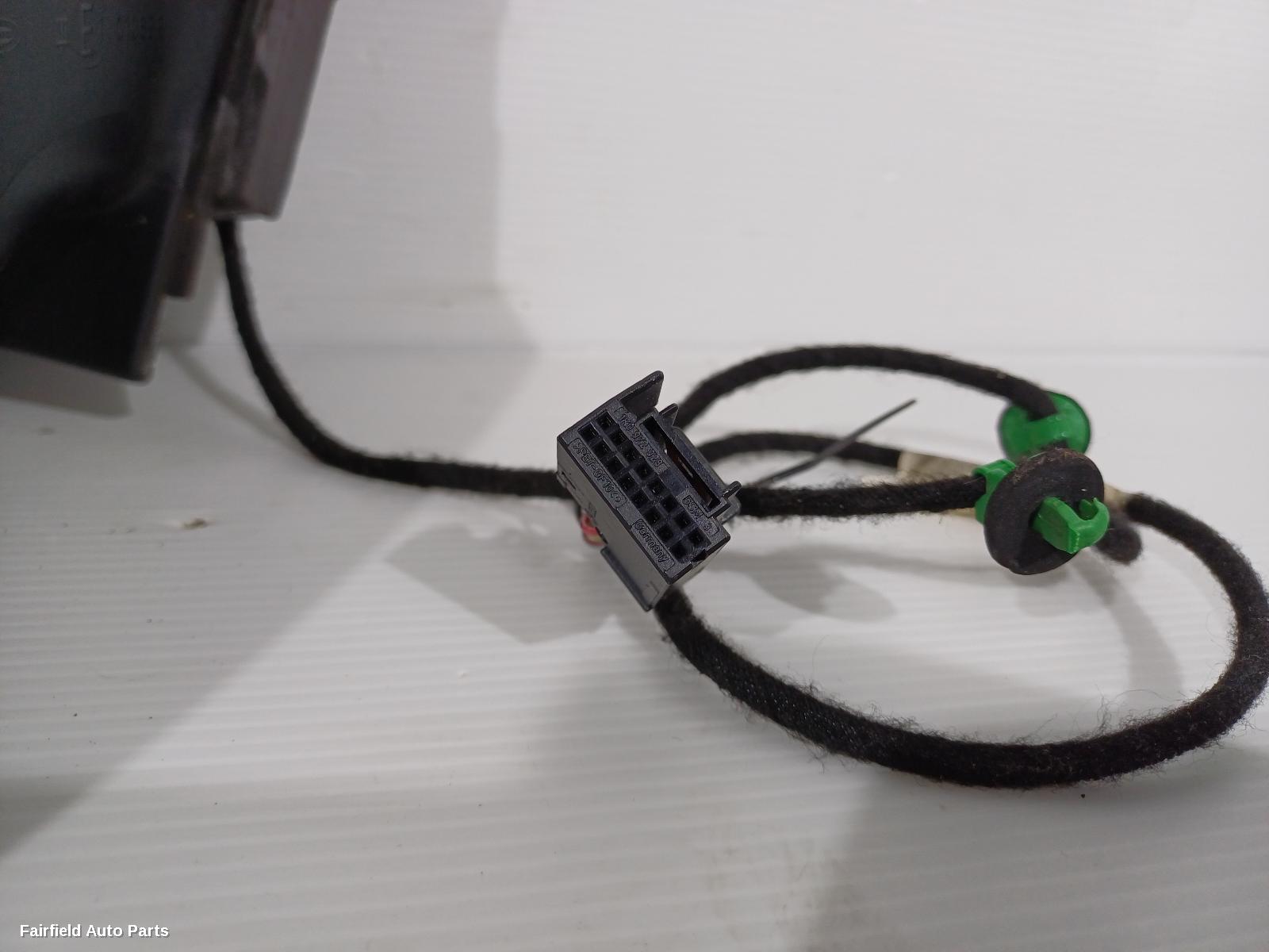 2012 Volkswagen Golf Right Door Mirror