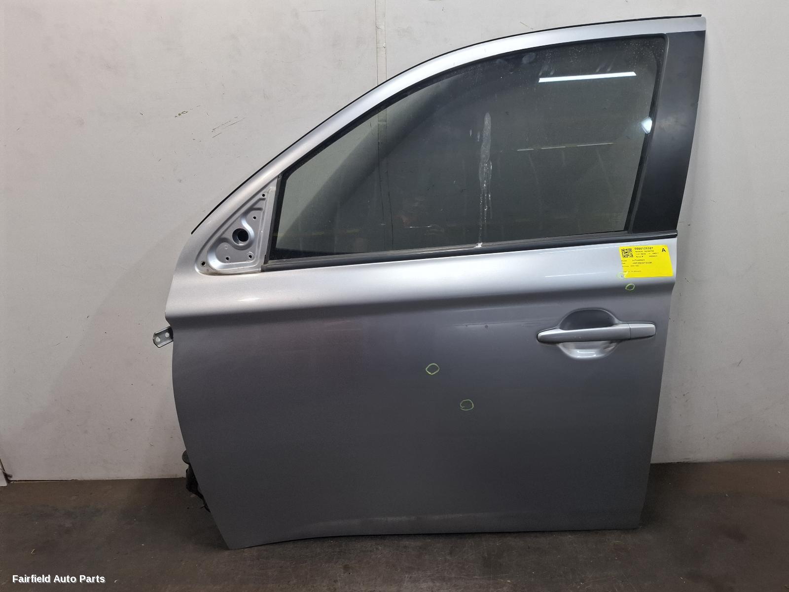 2012-2015 Mitsubishi Outlander Left Front Door