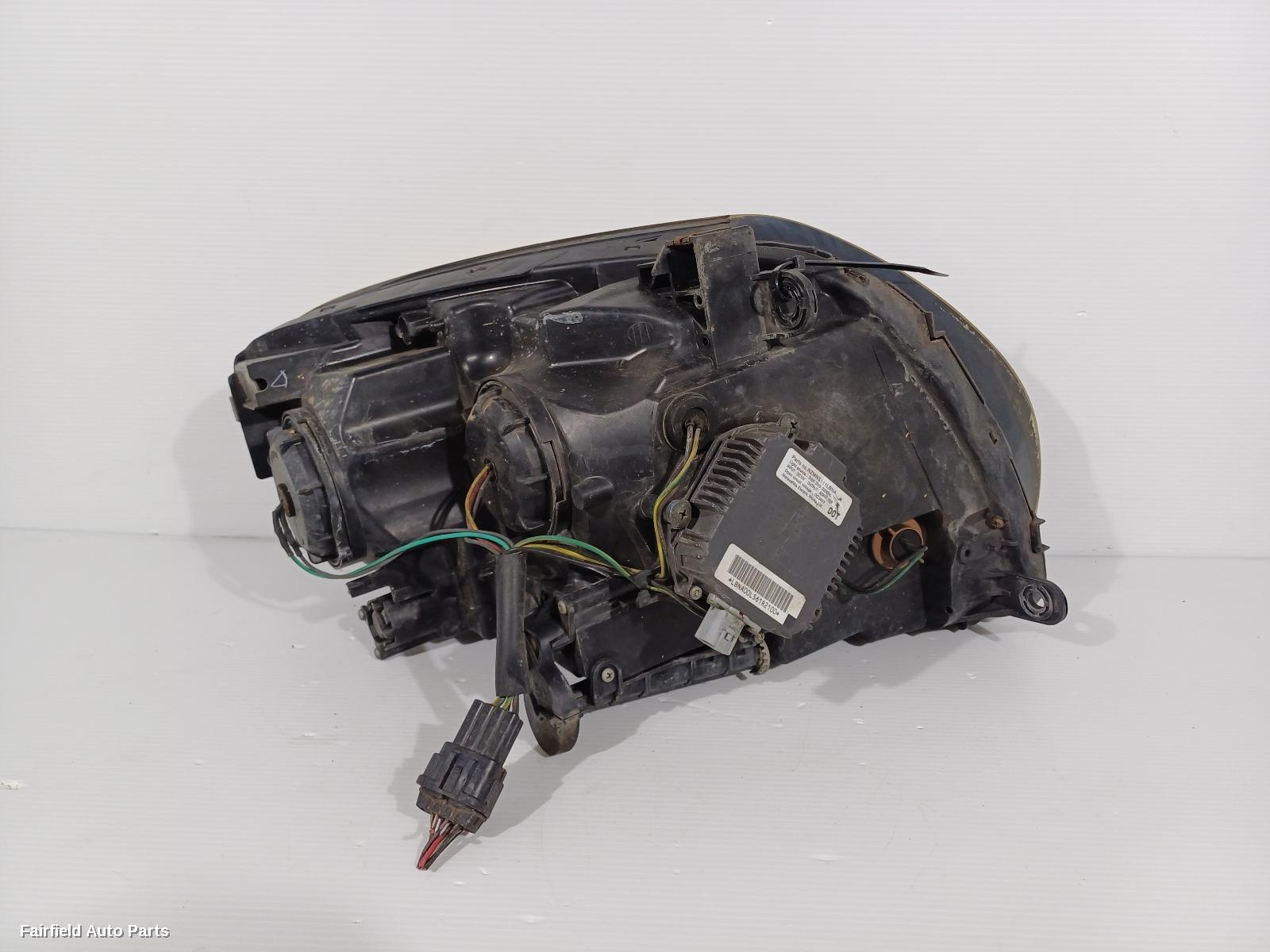 2004-2007 Nissan Skyline Right Headlamp