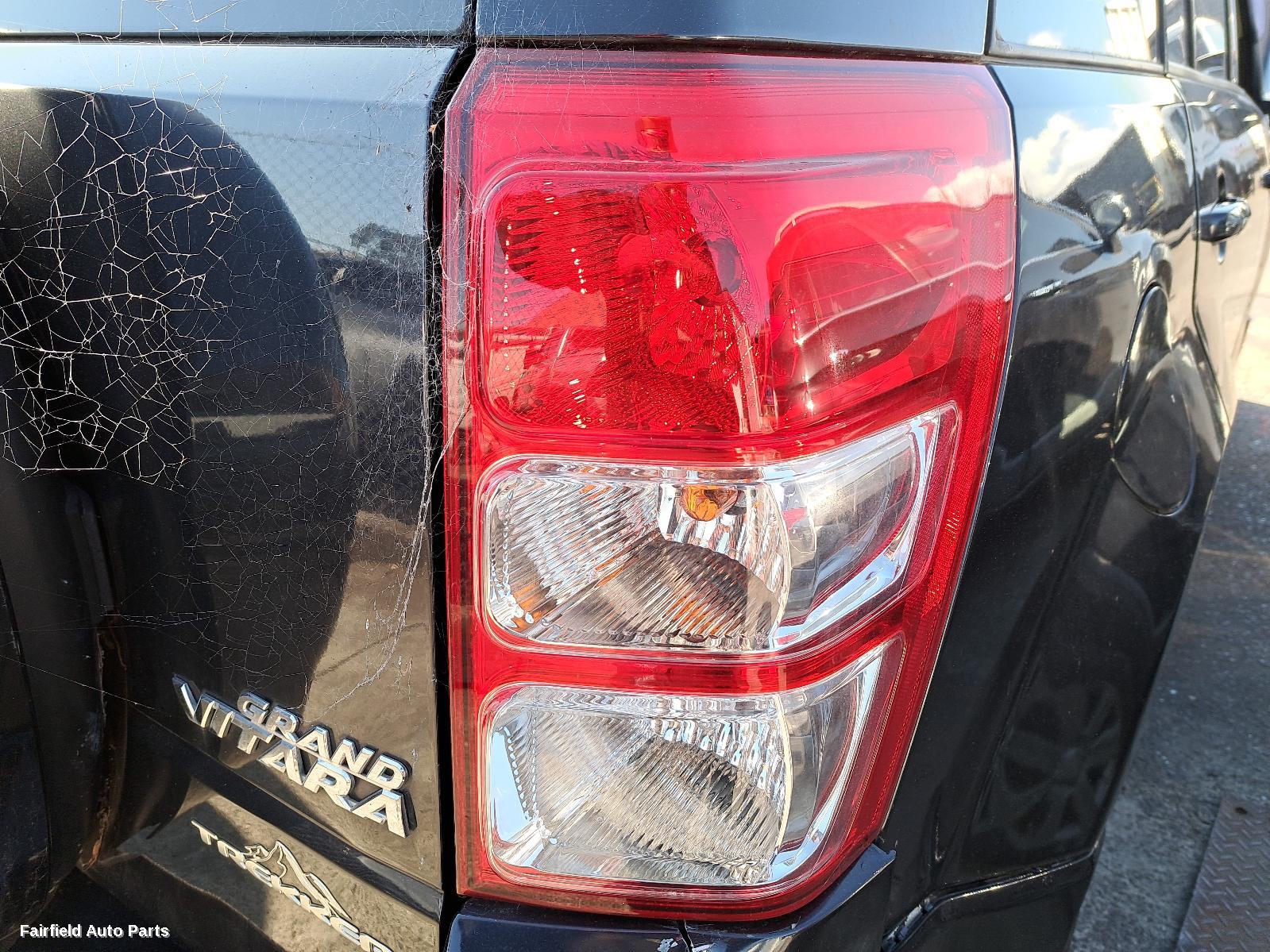2005 Suzuki Vitara Right Taillight