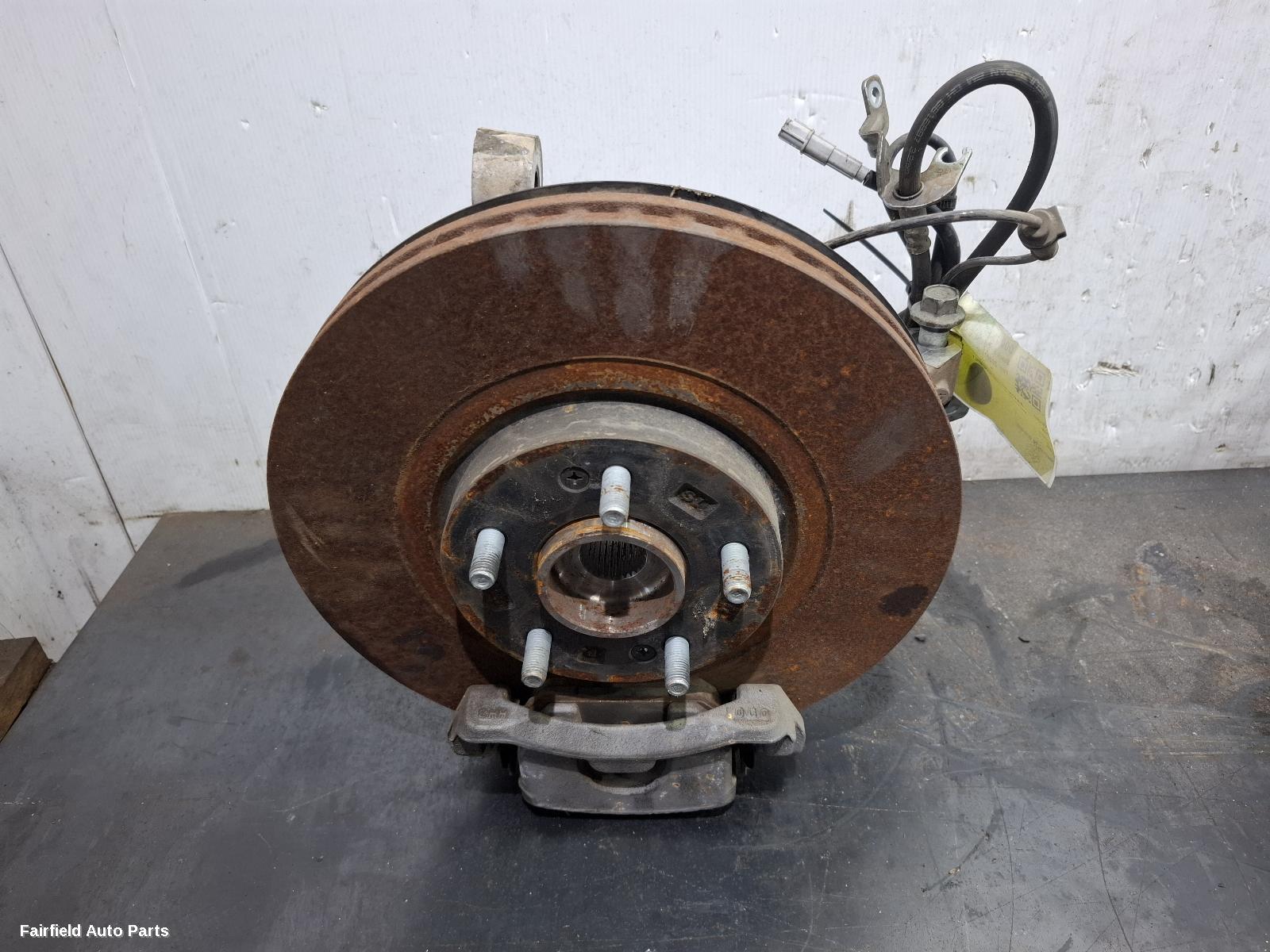 2018-2023 Hyundai Santa Fe Right Front Hub Assembly