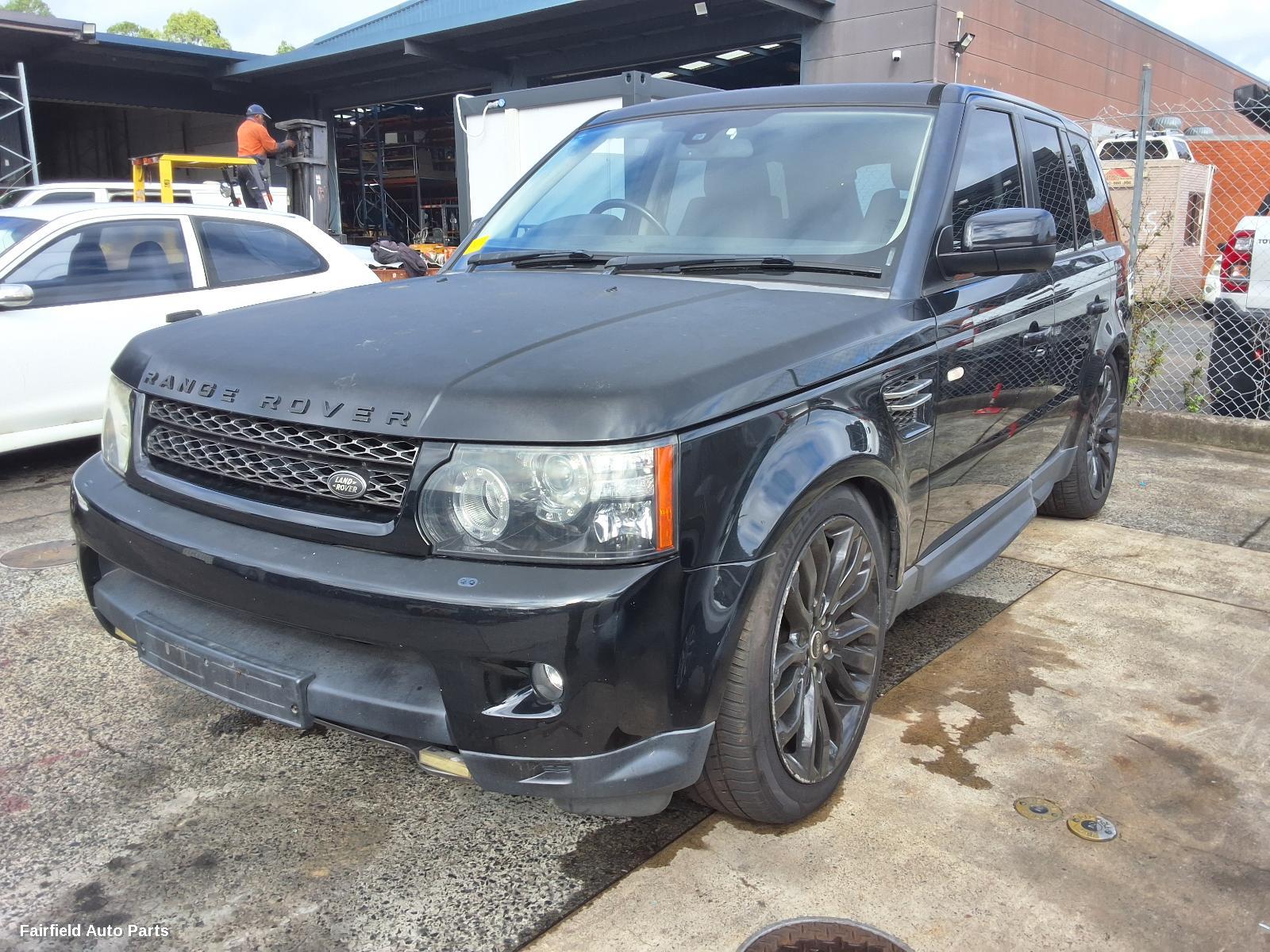 2012 Land Rover Rangerover Sport Grille