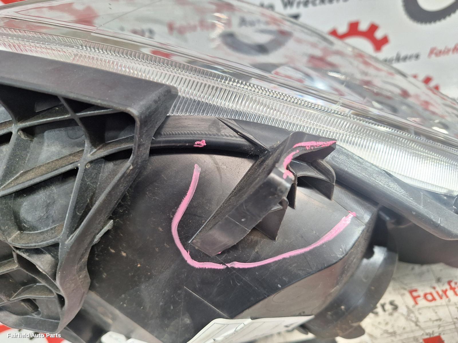 2016 Toyota Yaris Left Headlamp