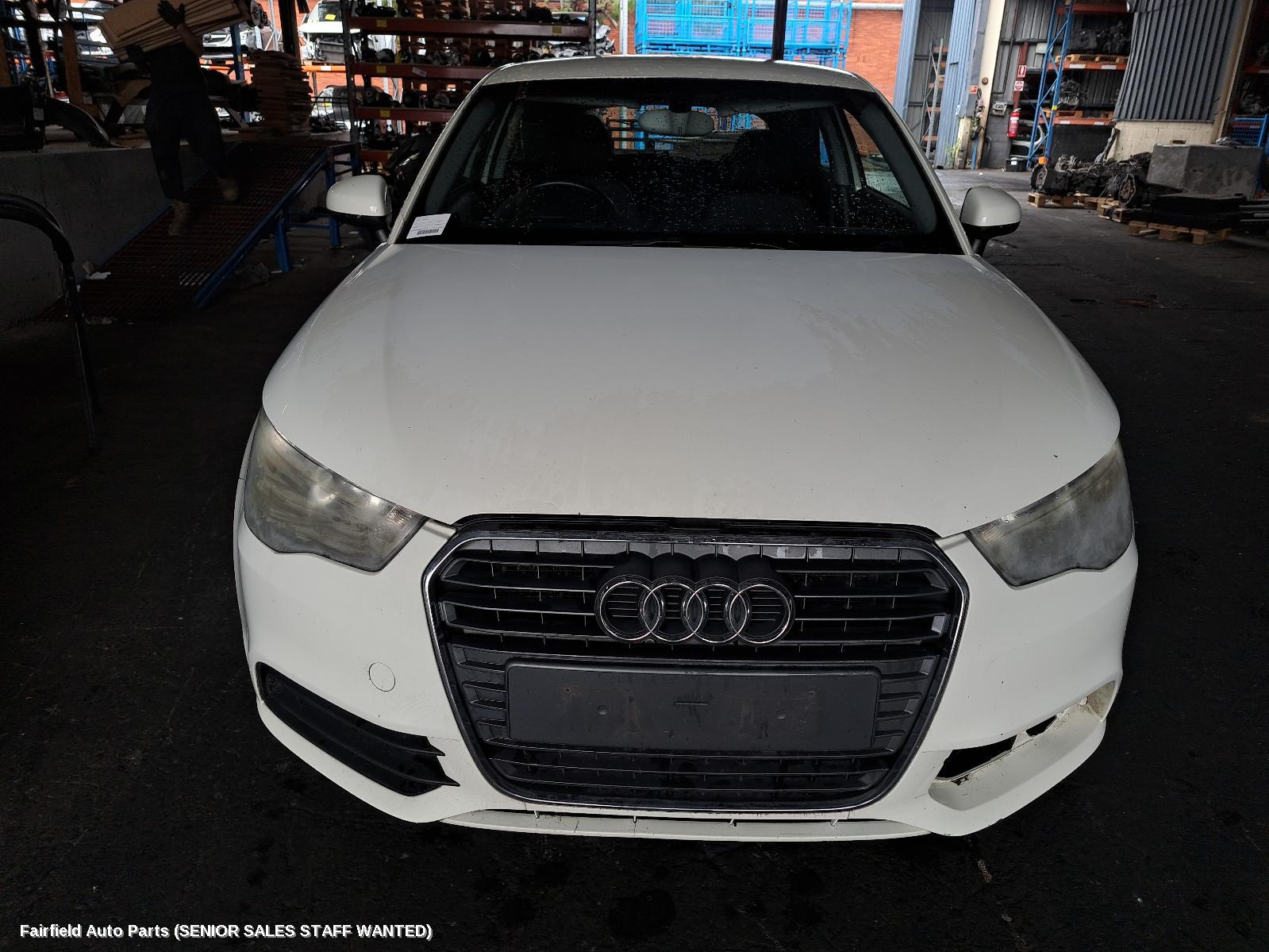 2011 Audi A1 Left Front Door