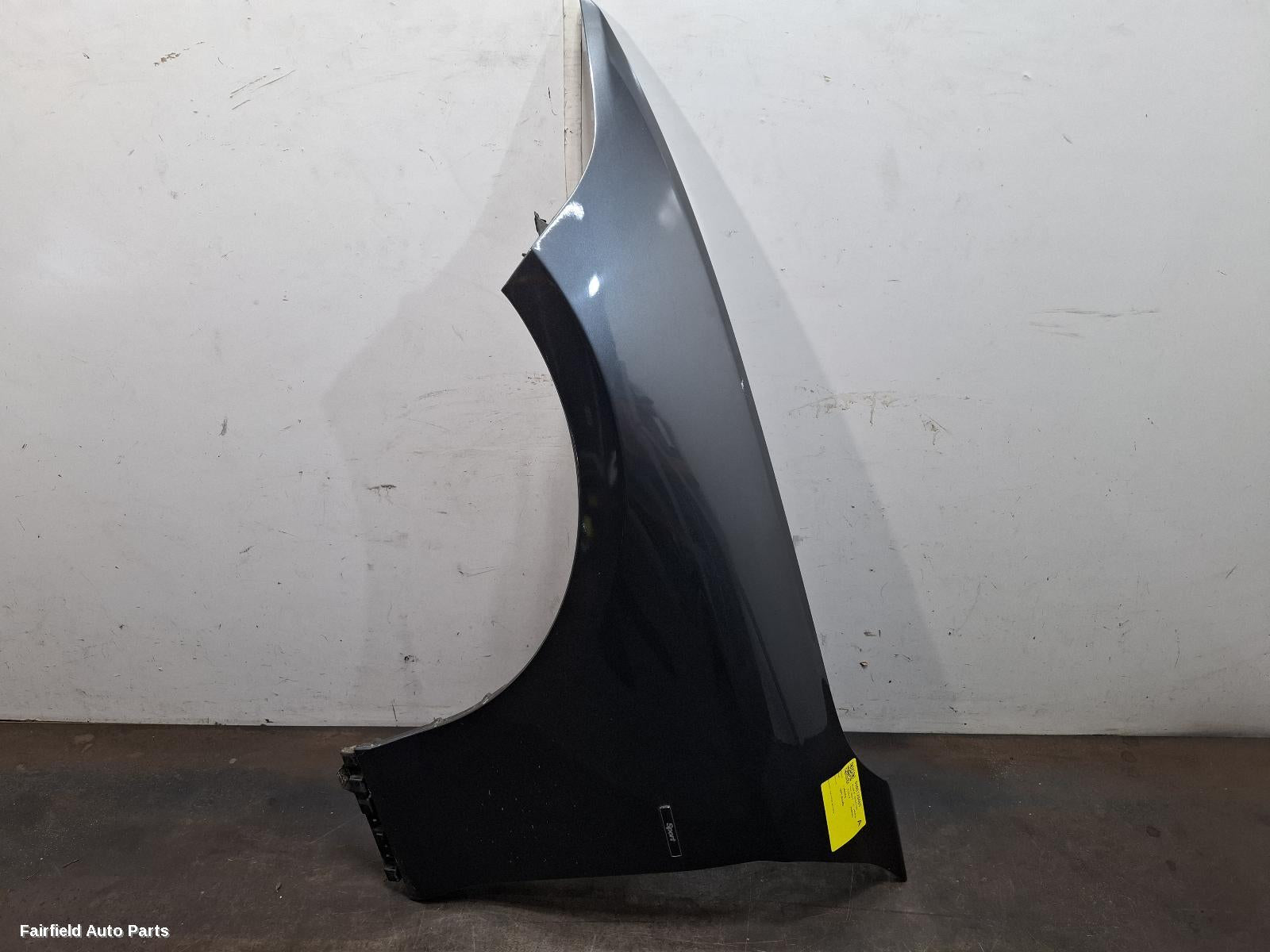2011-2019 Bmw 1 Series Left Guard