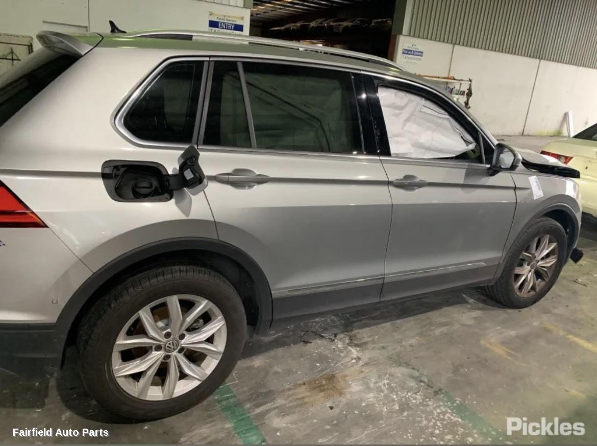 2016-2021 Volkswagen Tiguan Radio Cd Dvd Sat Tv