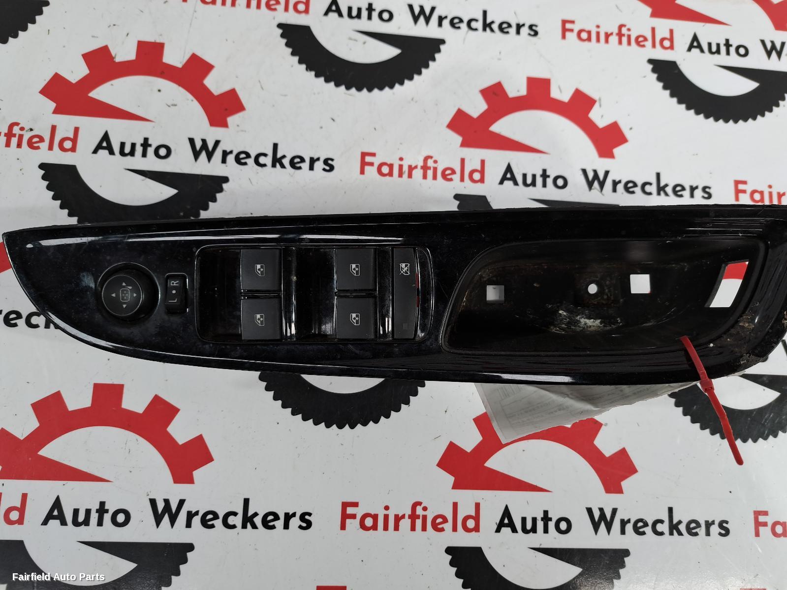 2017 Holden Commodore Pwr Dr Wind Switch