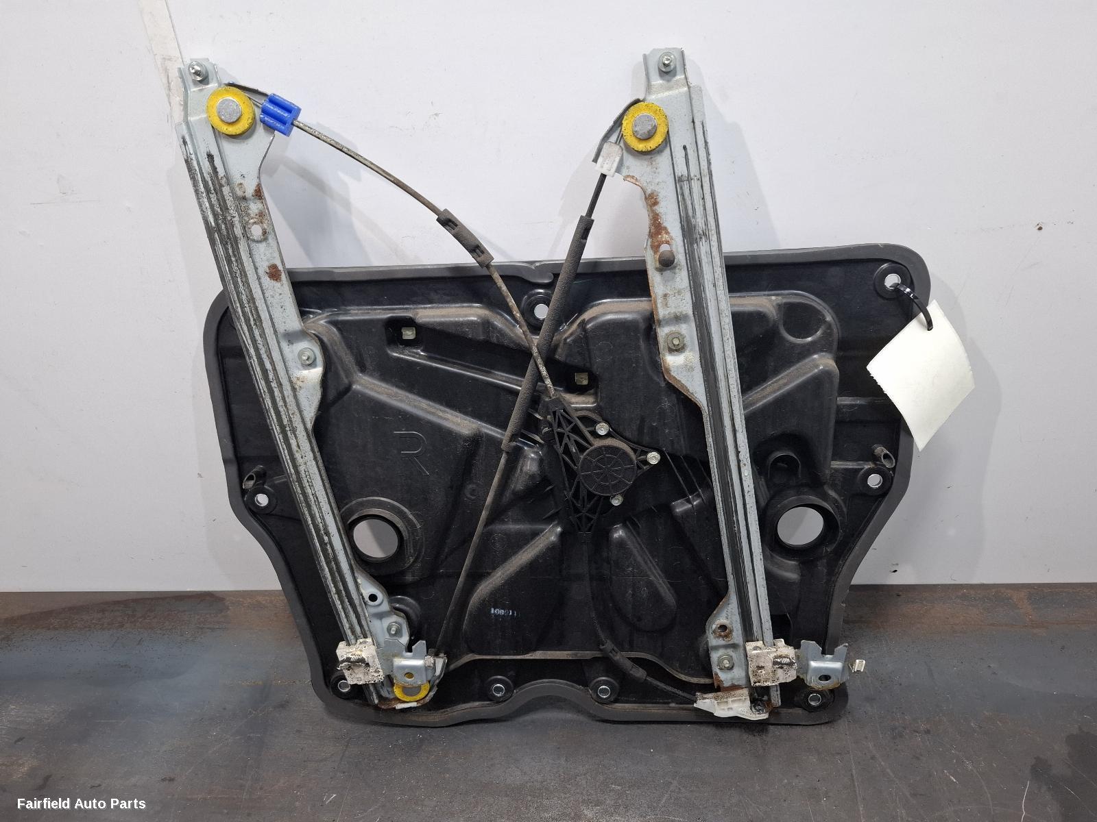 2007-2013 Nissan Xtrail Right Front Window Reg Motor