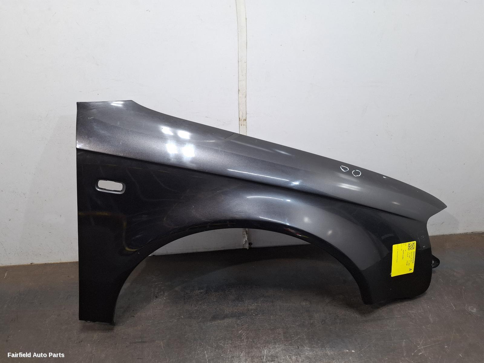 2004-2008 Audi A4 Right Guard