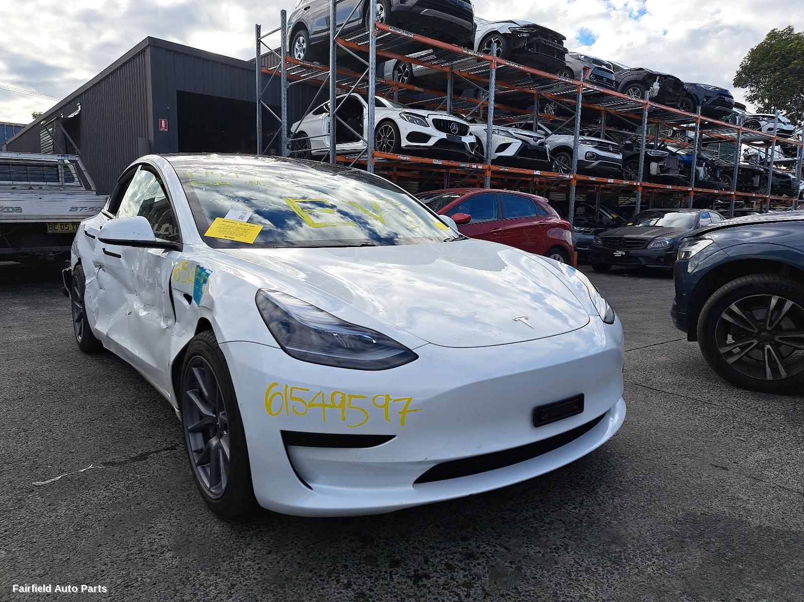 2022 Tesla Model 3 Reverse Camera